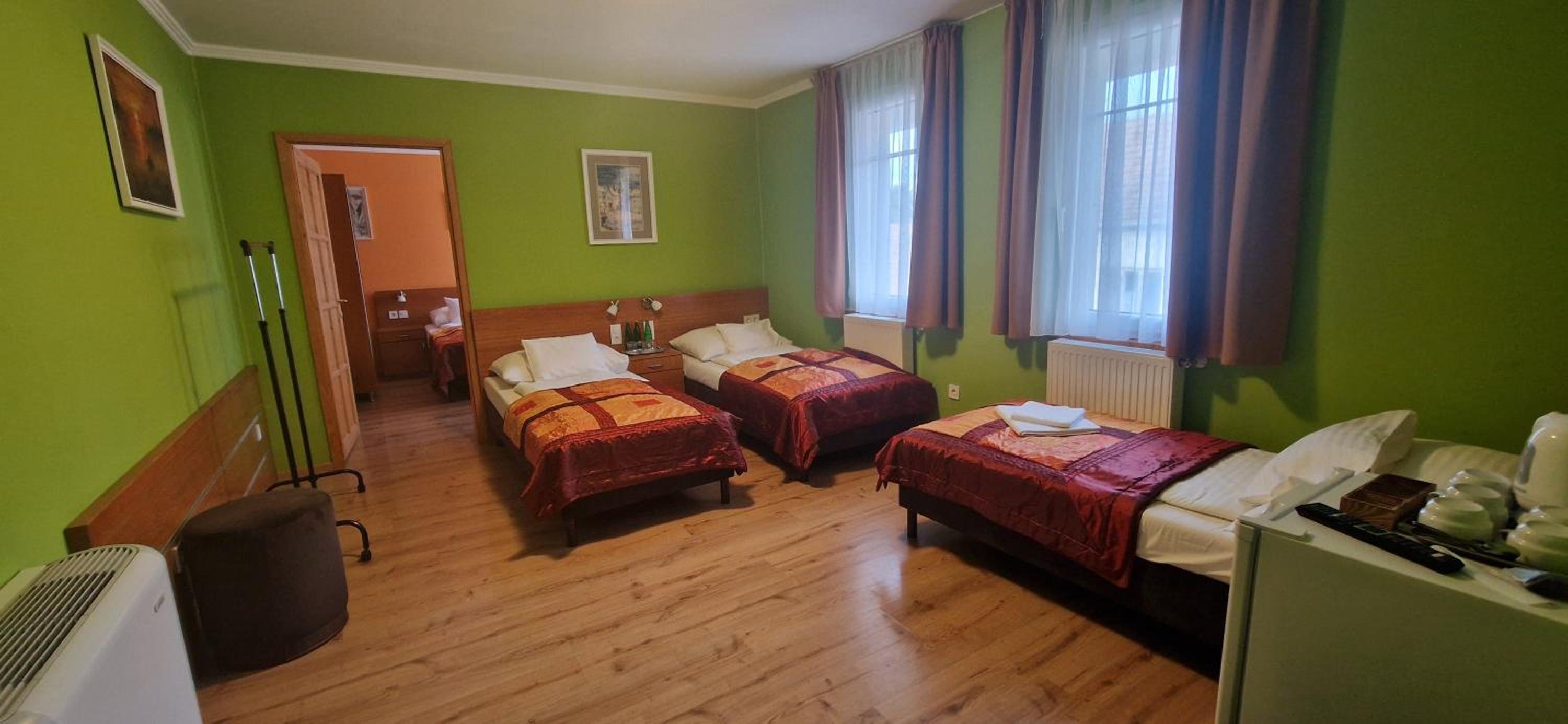 Family Suite - Photo 2
