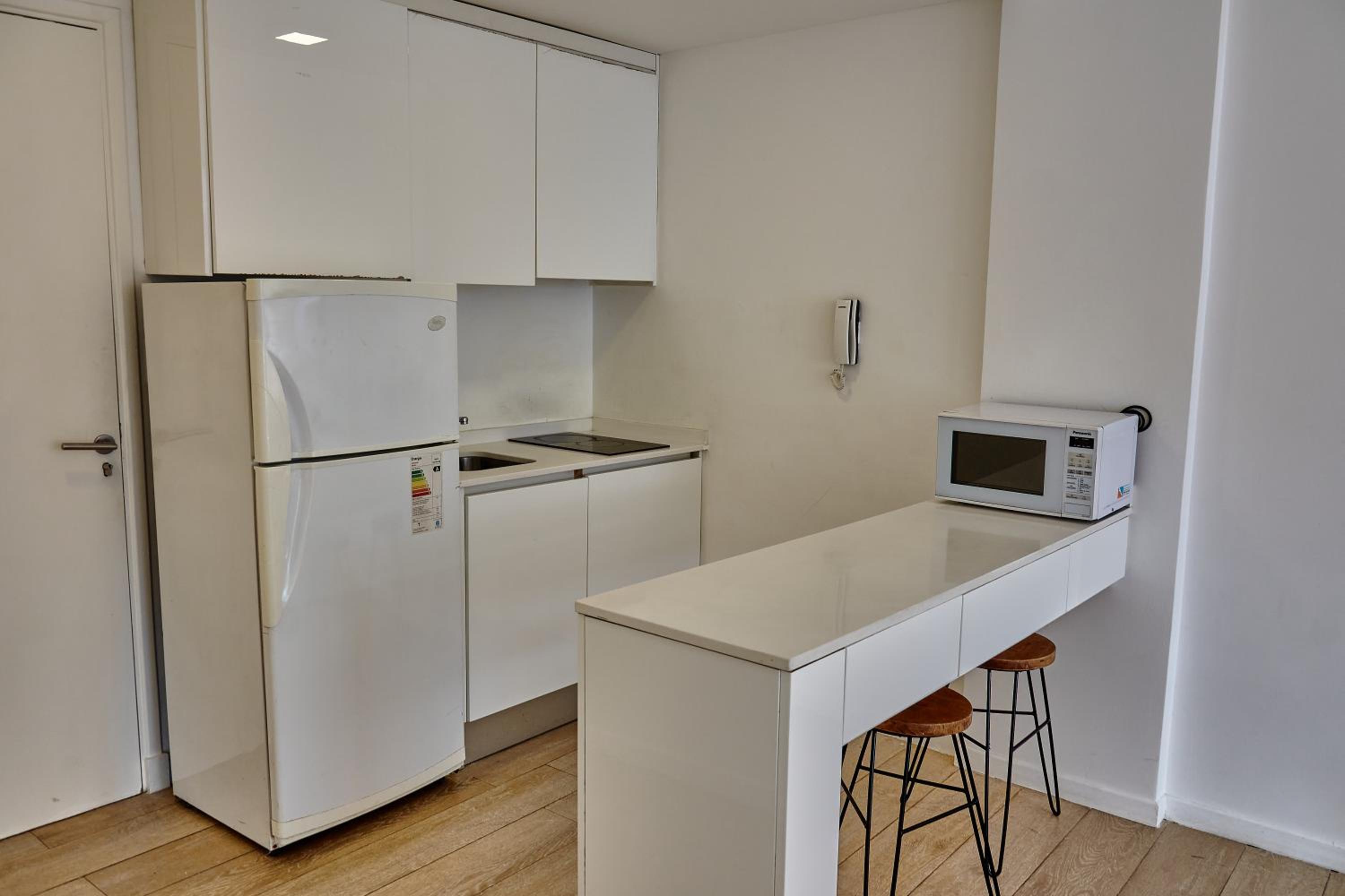 Apartment photo 2