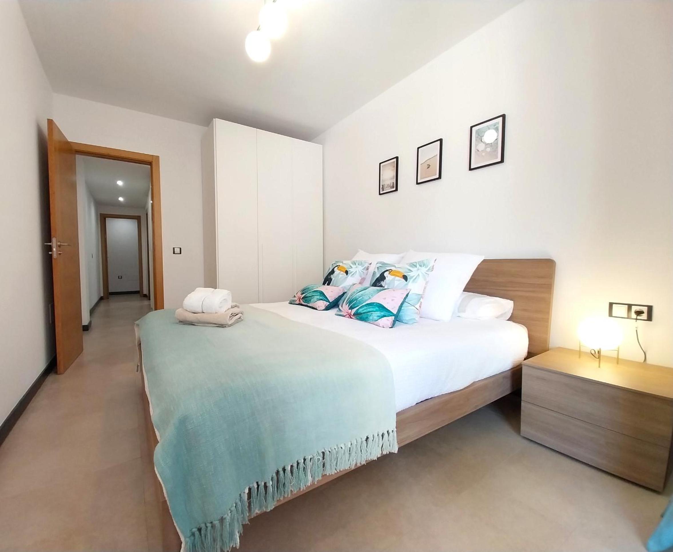 Apartamento con vista a la piscina