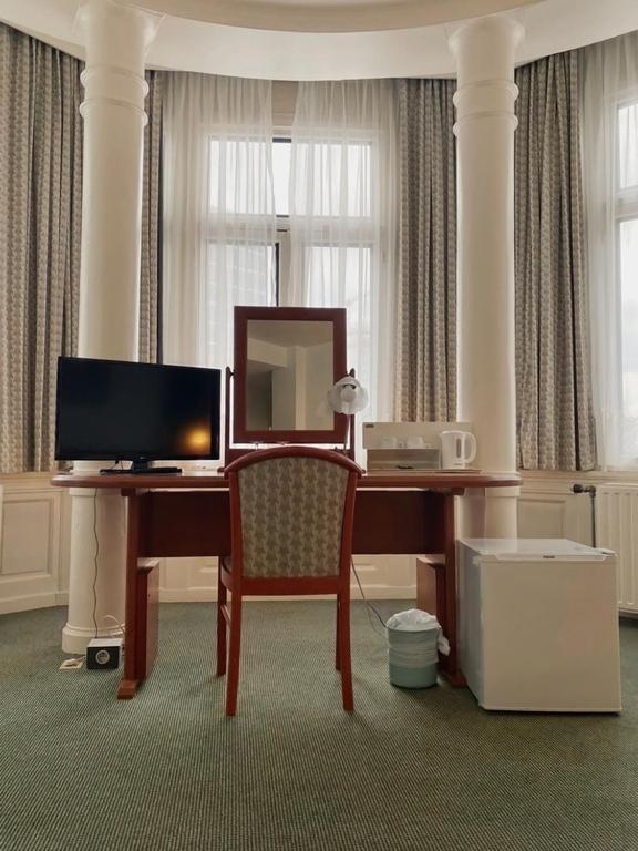 Standard Twin Room - Photo 6