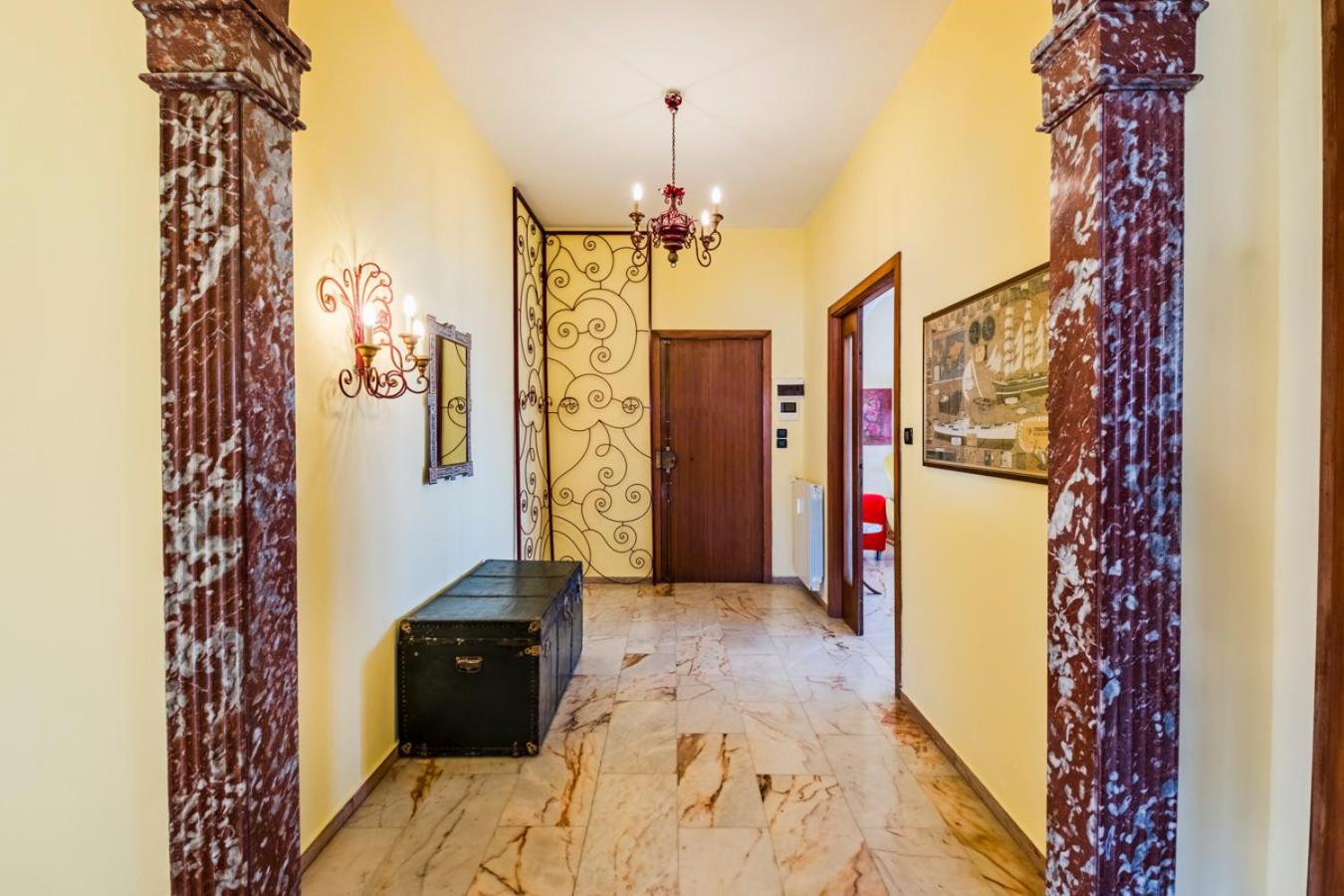 Apartment photo 3