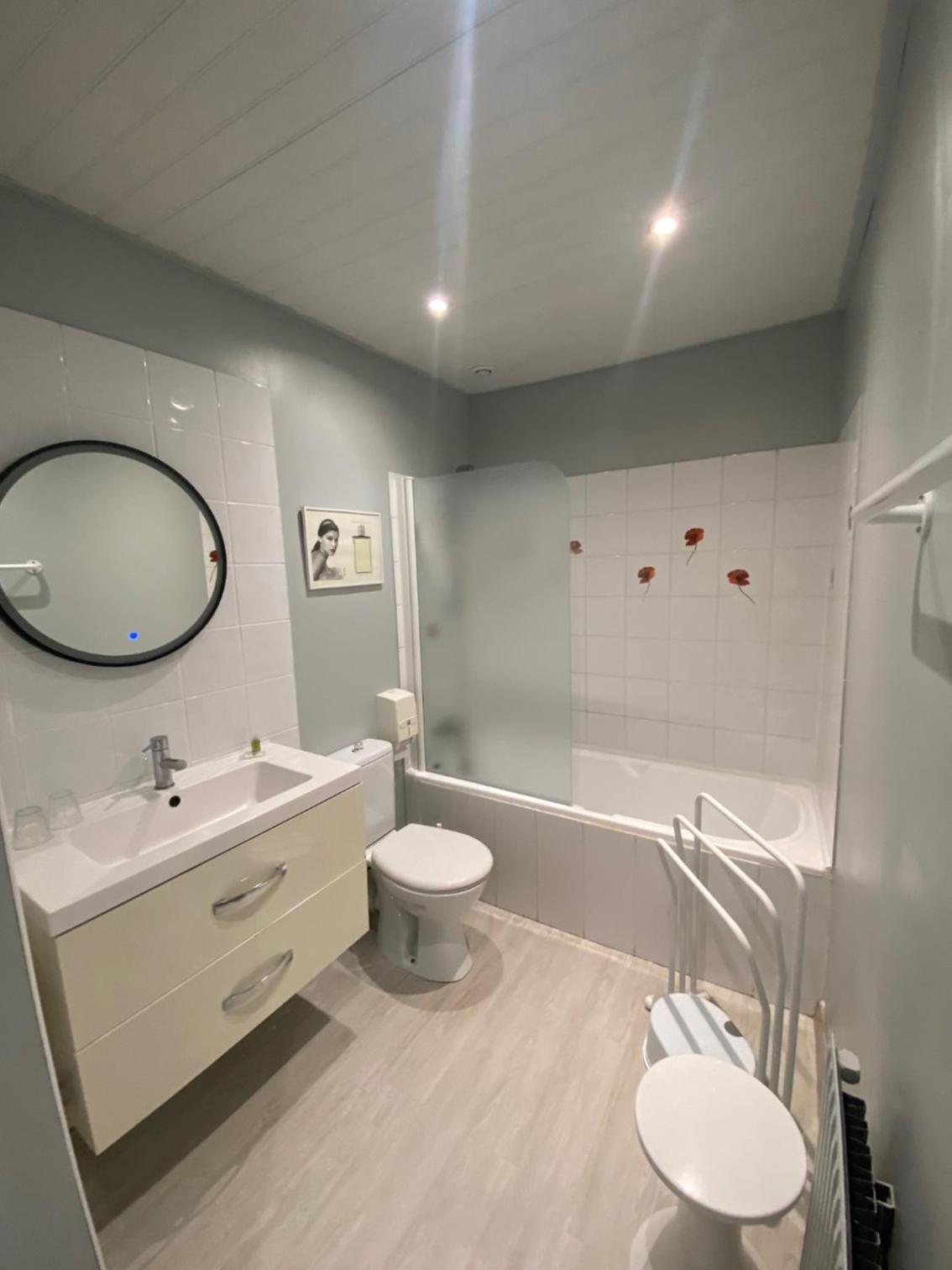 Large Double Room photo 2