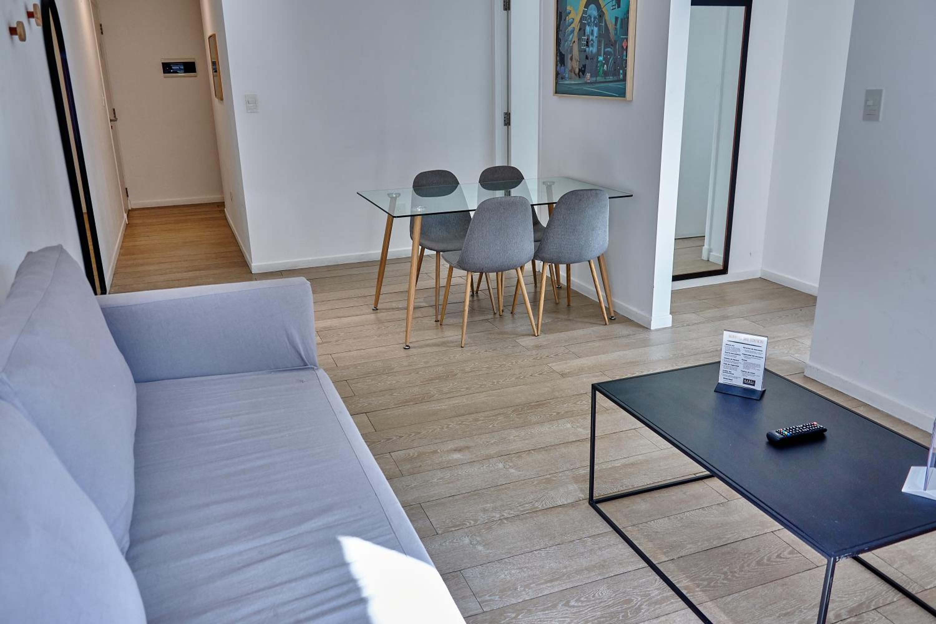 One-Bedroom Apartment photo 2