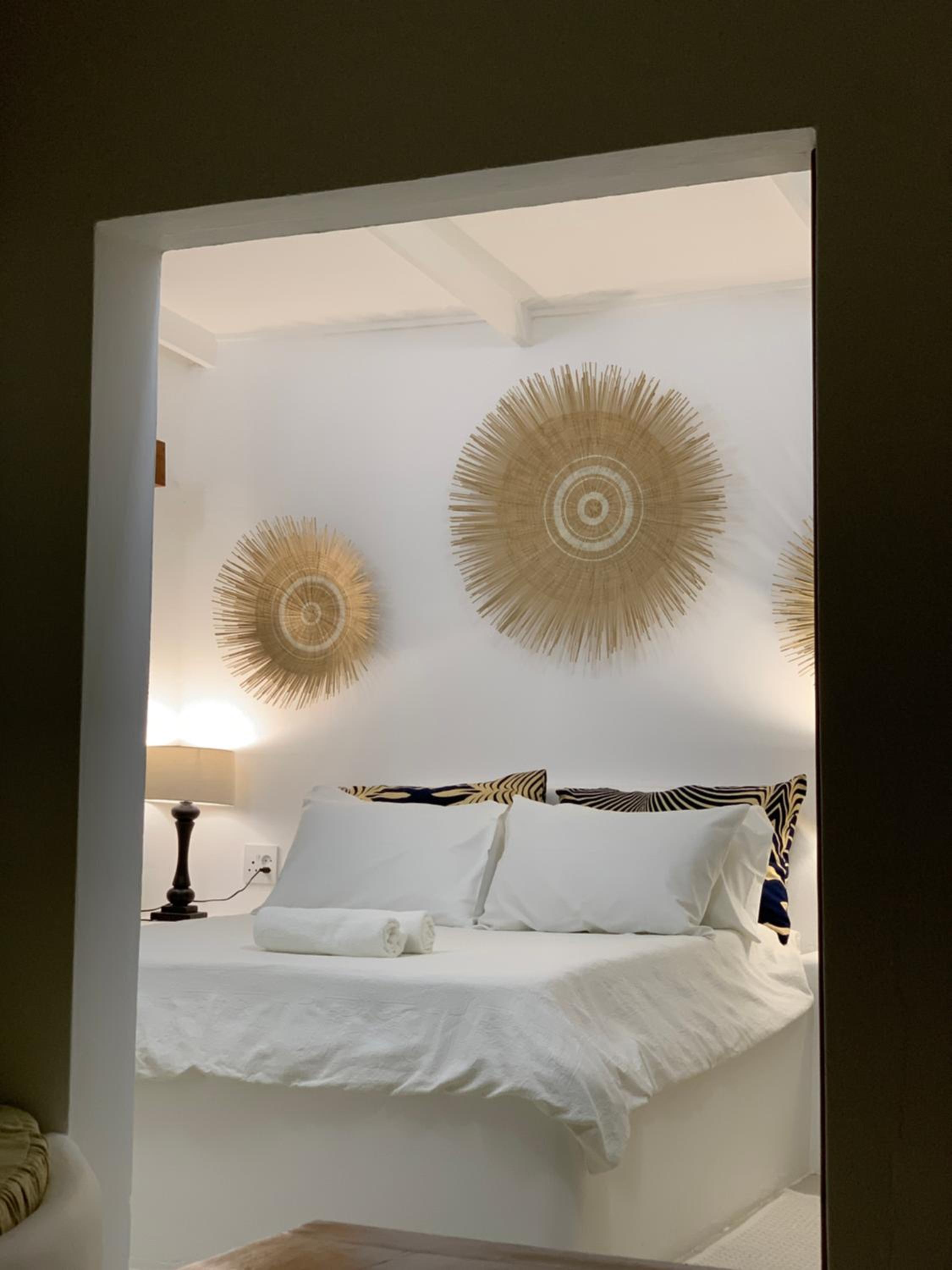 Deluxe Room (2 Adults + 1 Child) photo 1