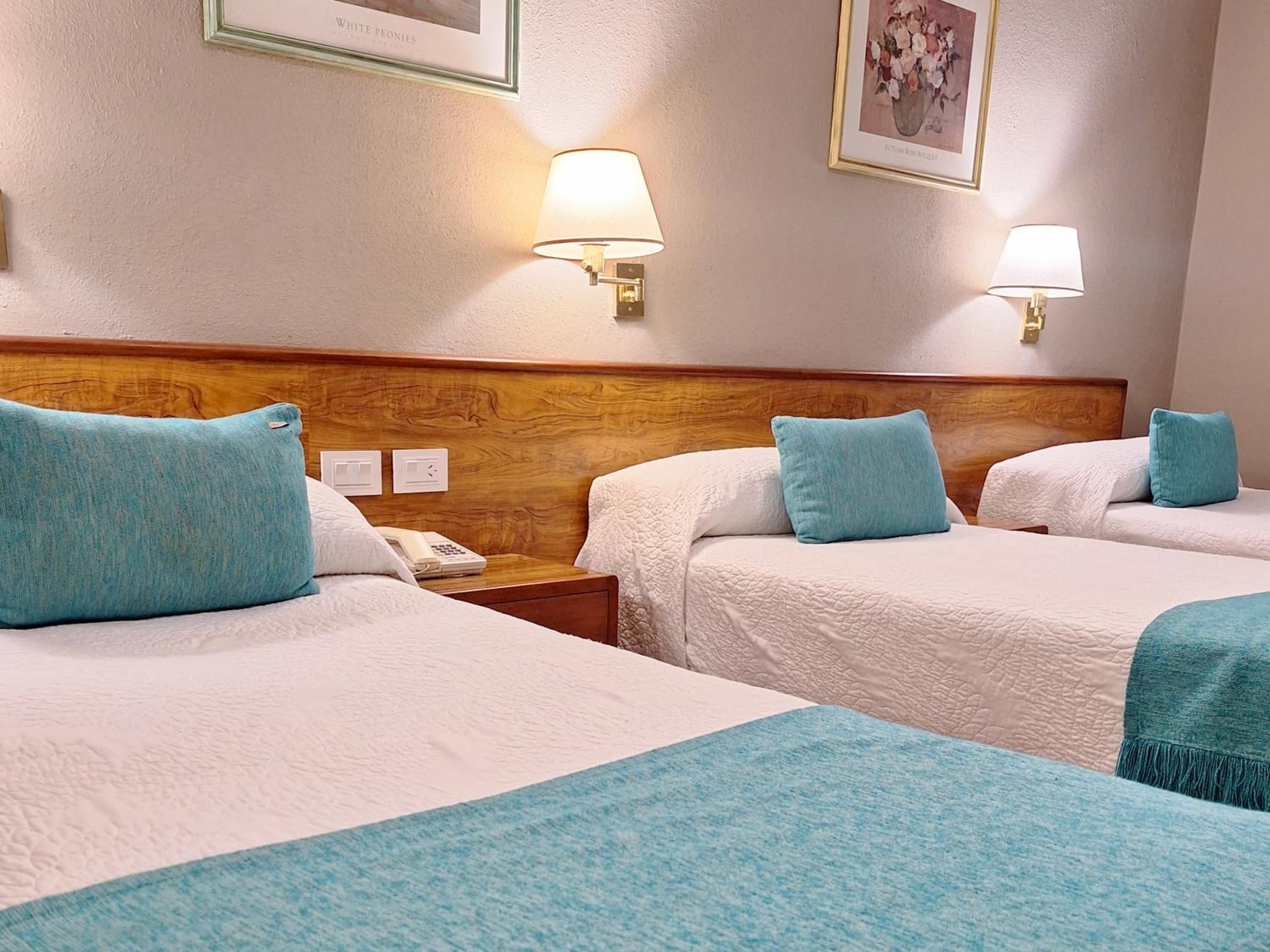 Triple Room (3 Beds) photo 1