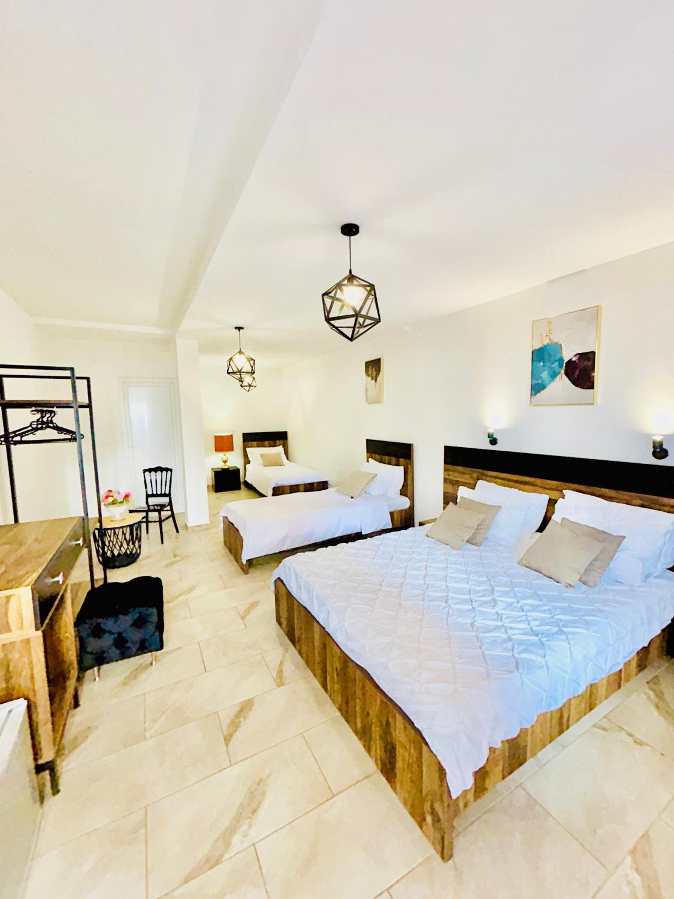 Comfort Quadruple Room - Photo 14