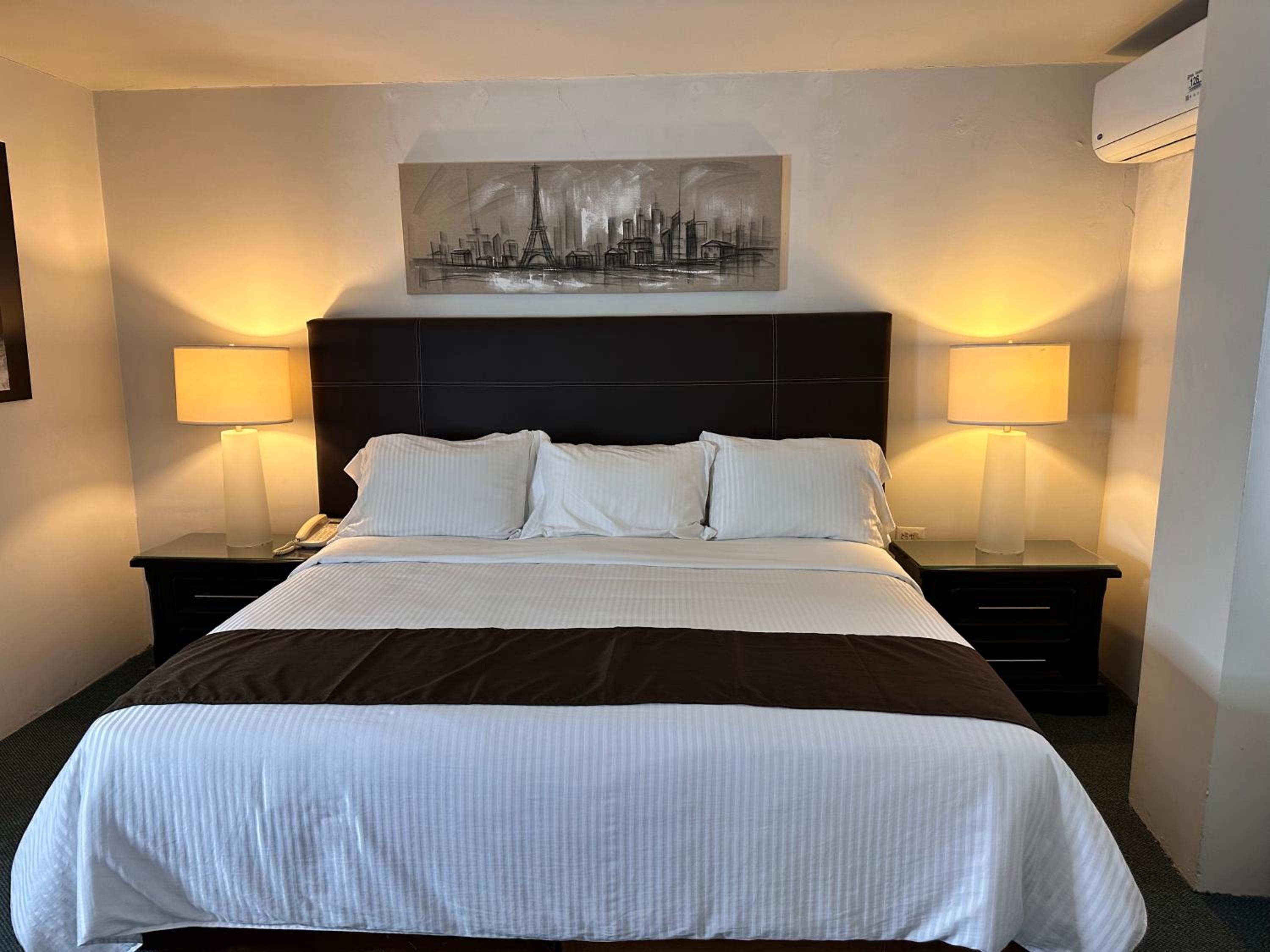 Executive Suite photo 2