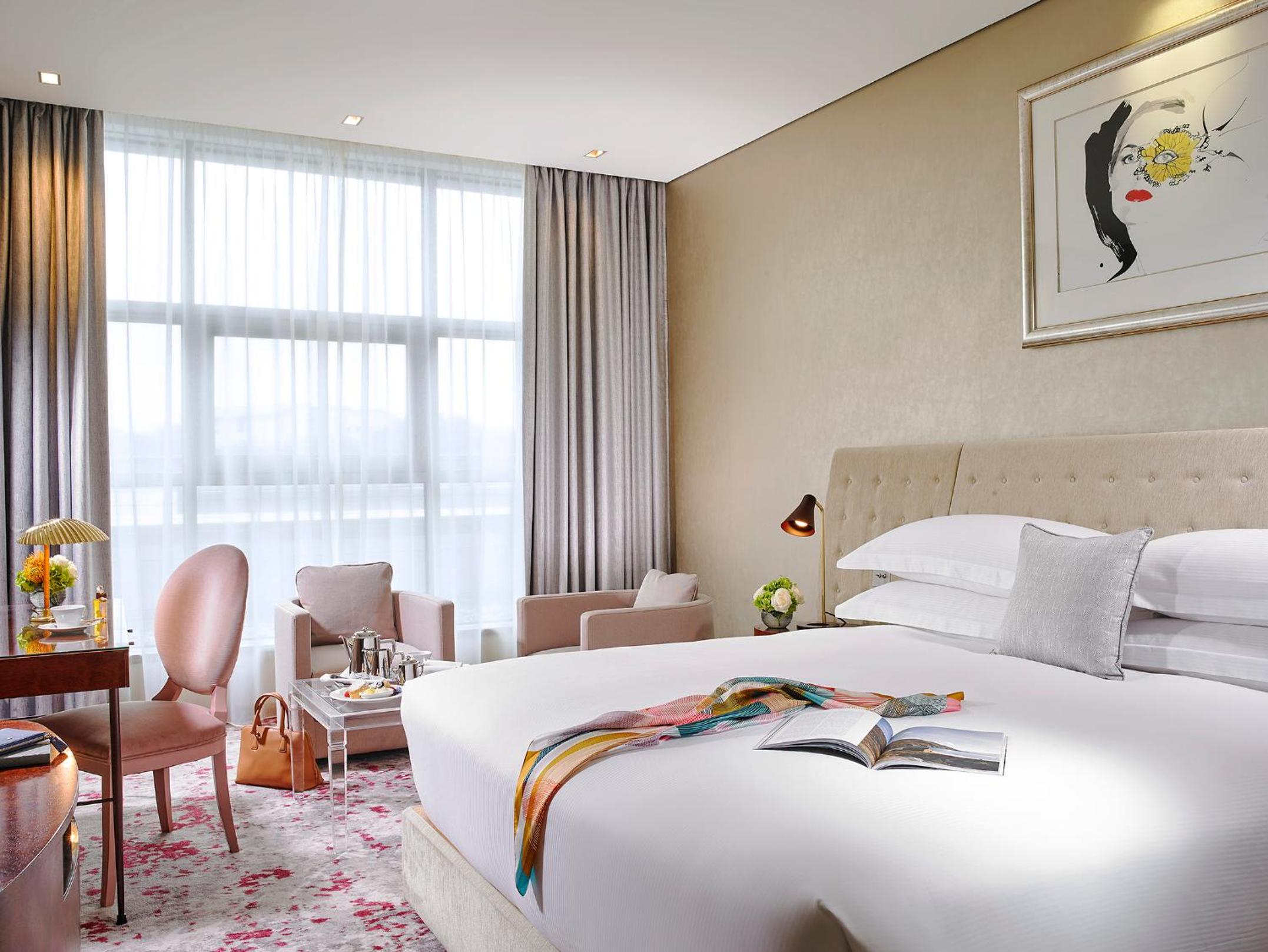 Superior King Room photo 2