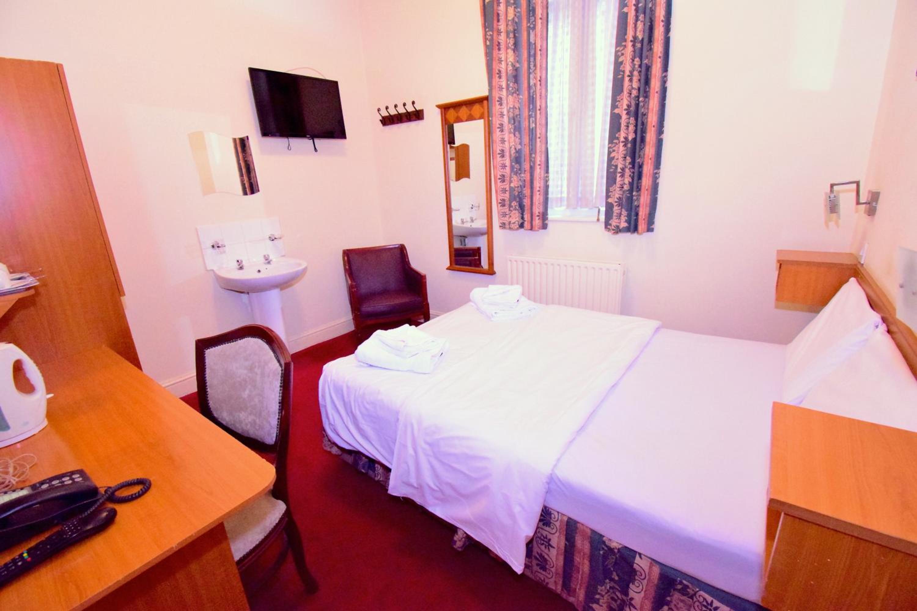 Double Room Ensuite photo 3