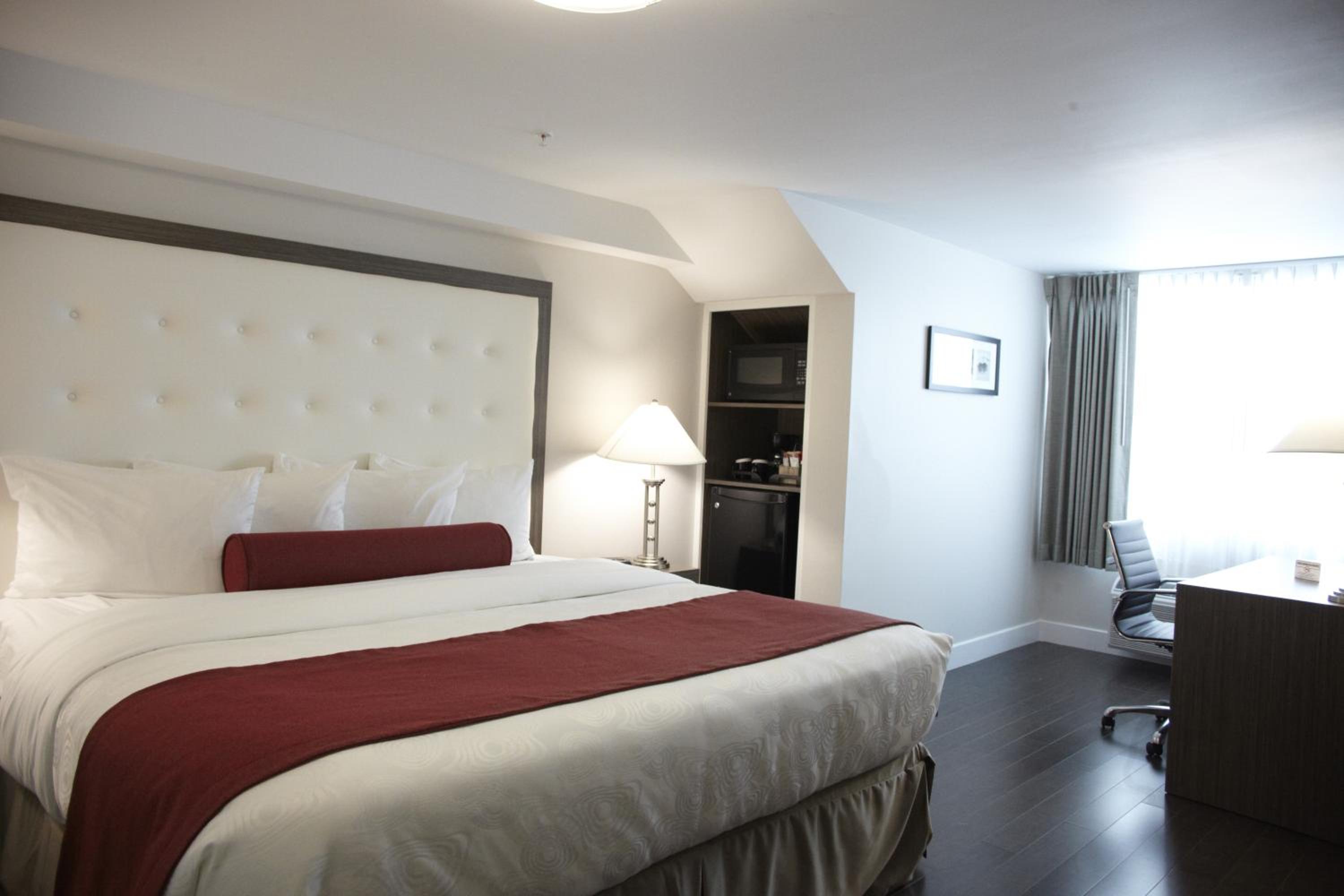 King Suite - Photo 1