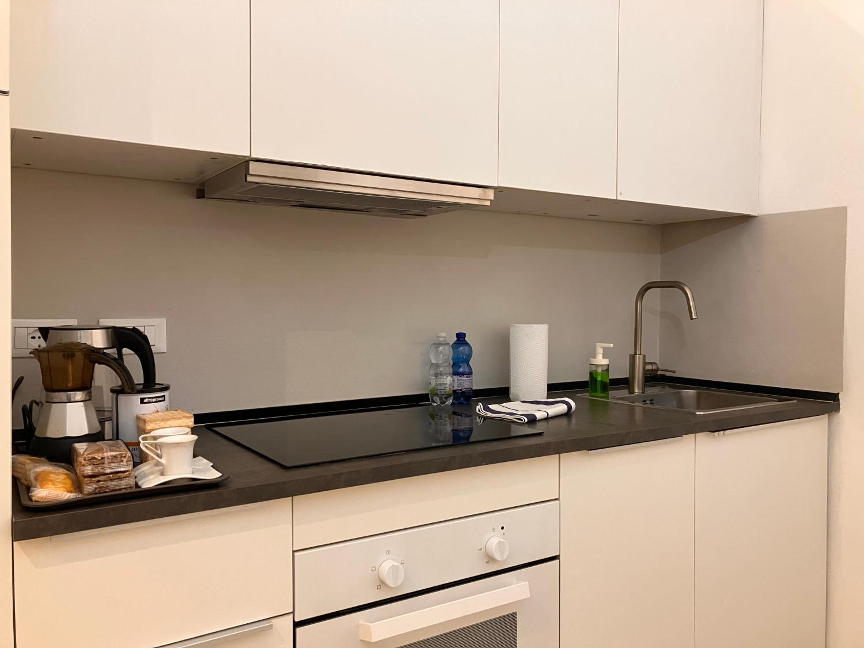 One-Bedroom Apartment - Photo 15