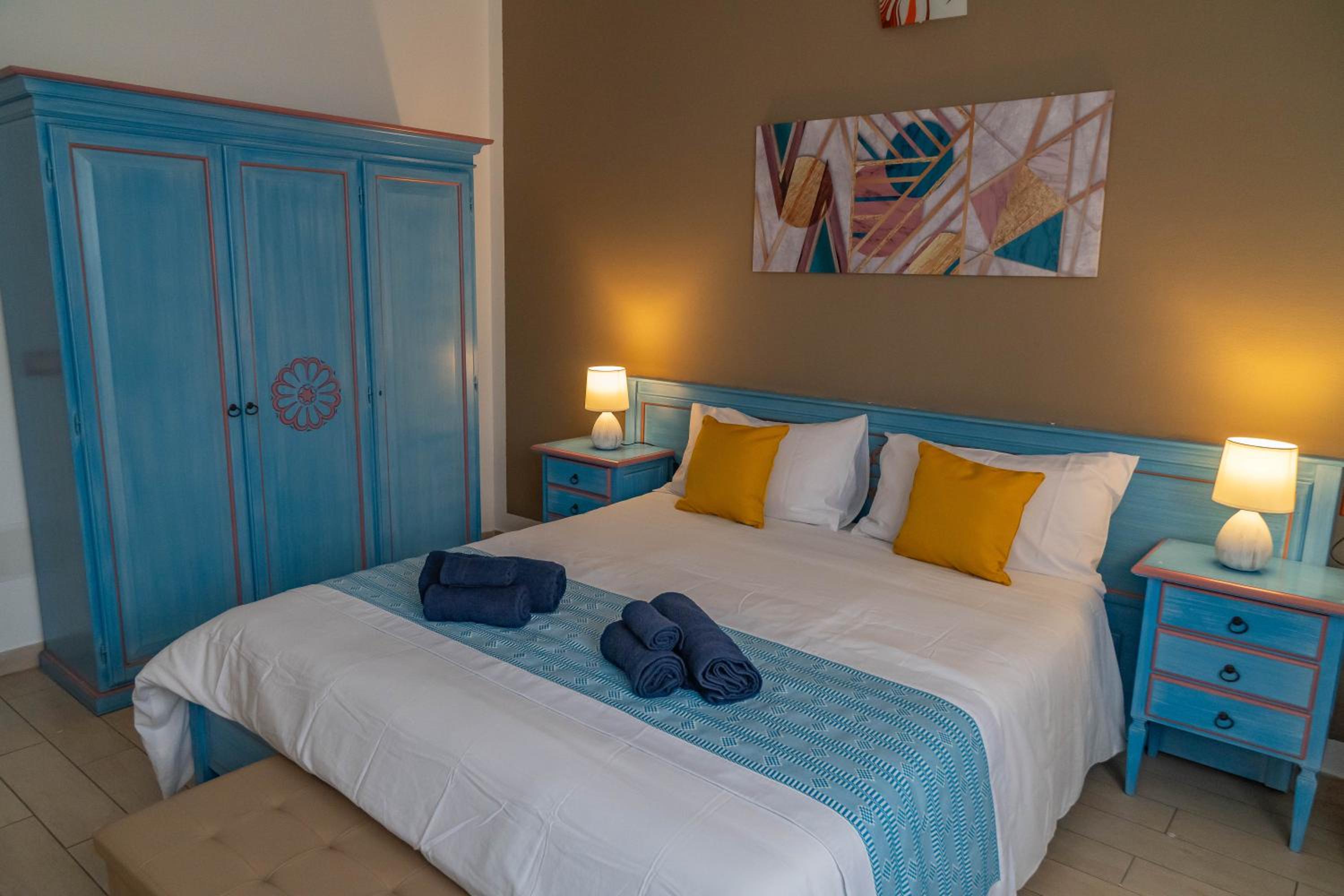 Triple Room with Bathroom - Photo 5