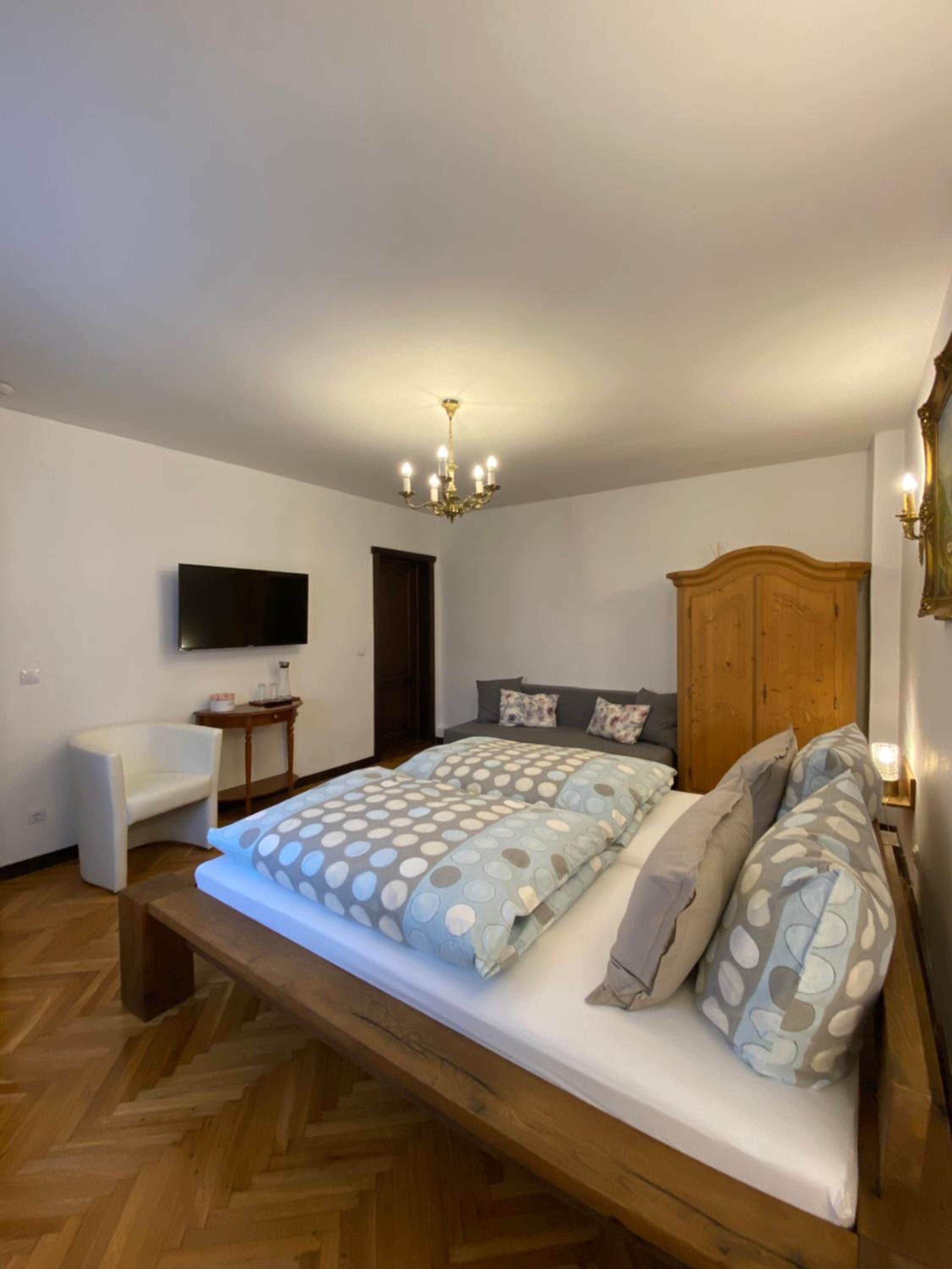 Double or Twin Room photo 3
