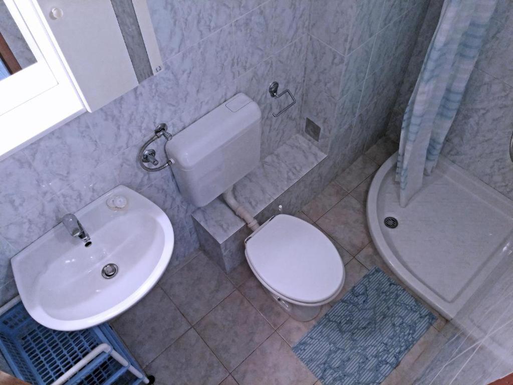 Studio Apartment photo 2