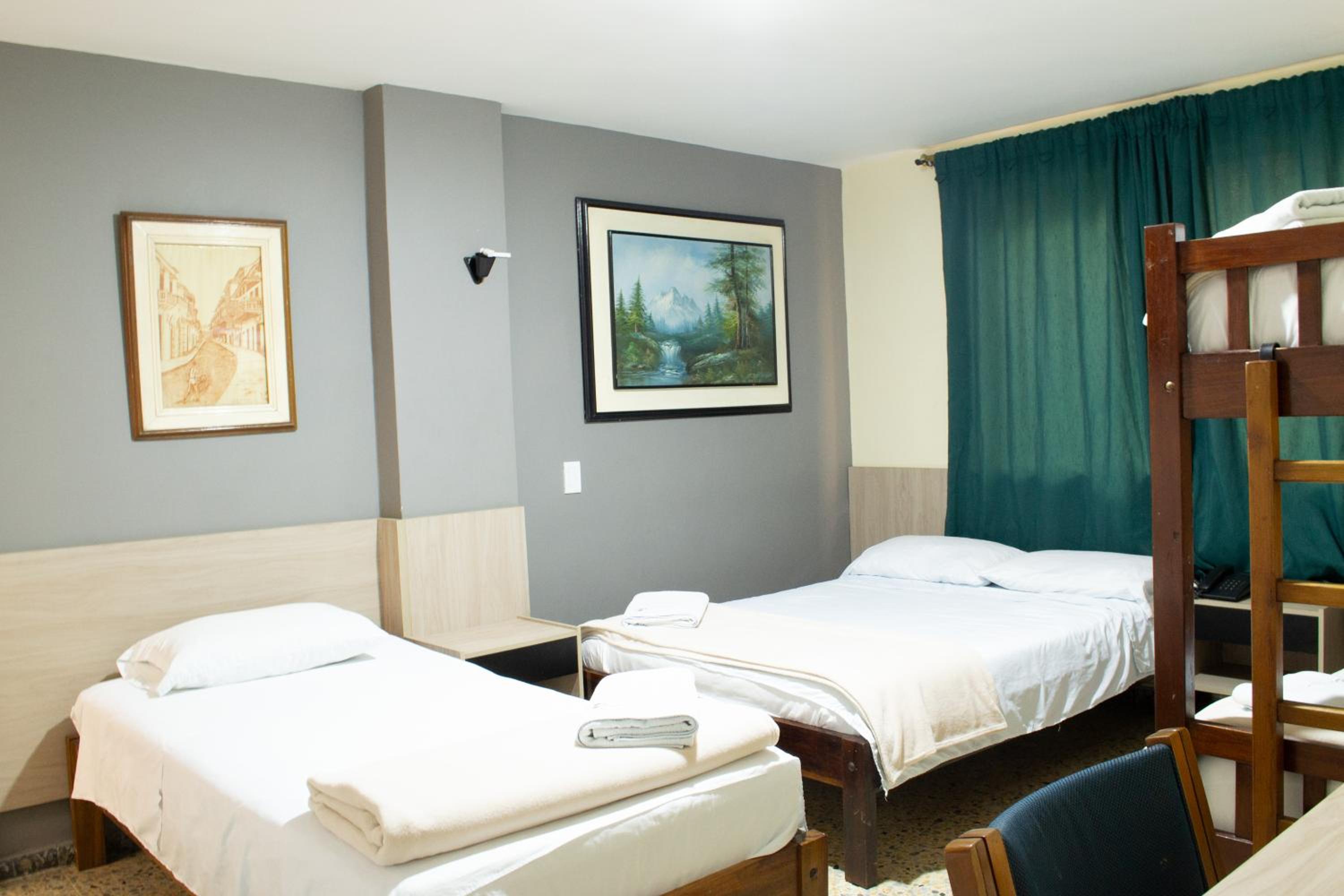 Quadruple Room photo 2