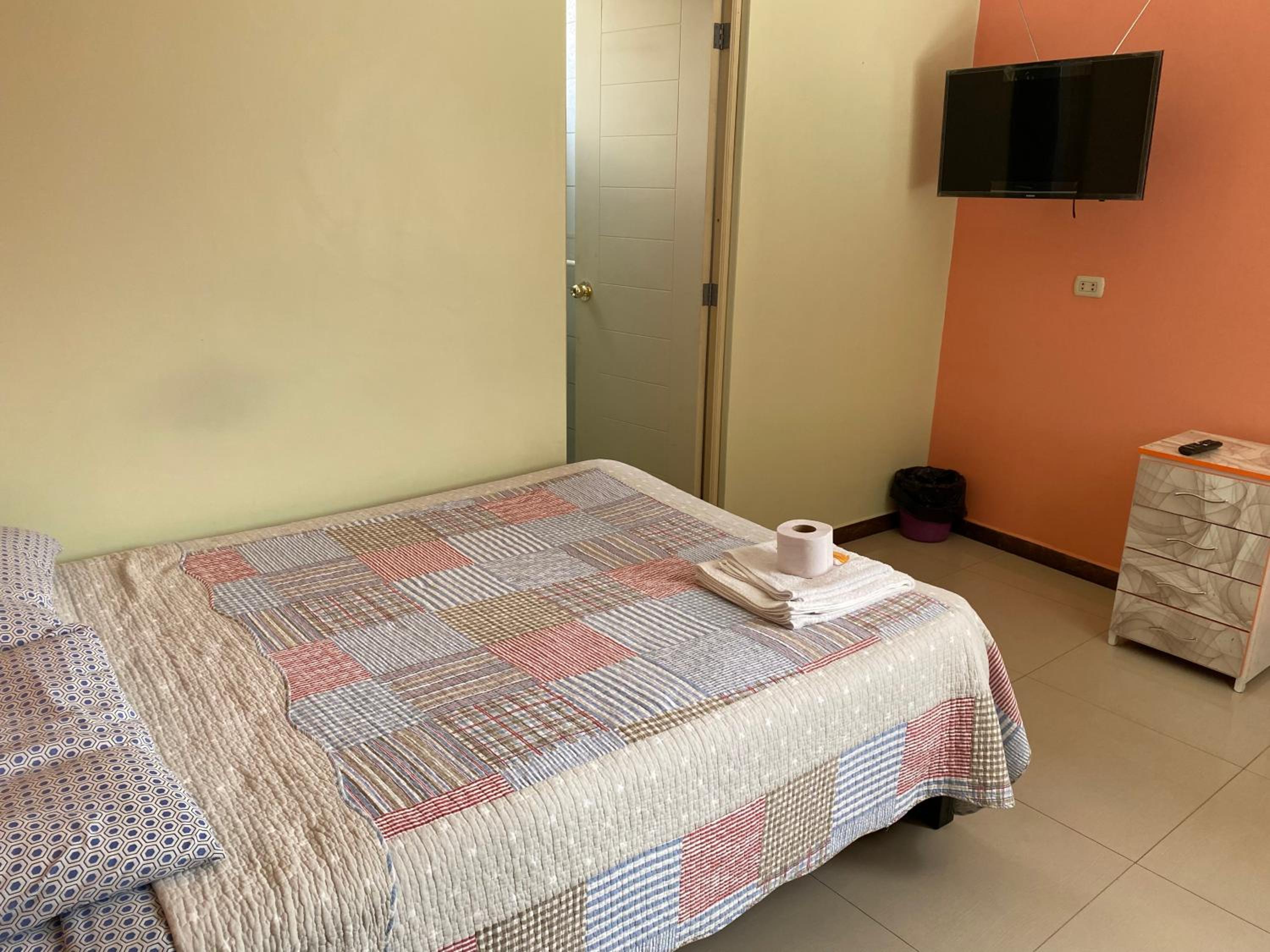 Budget Double Room photo 2