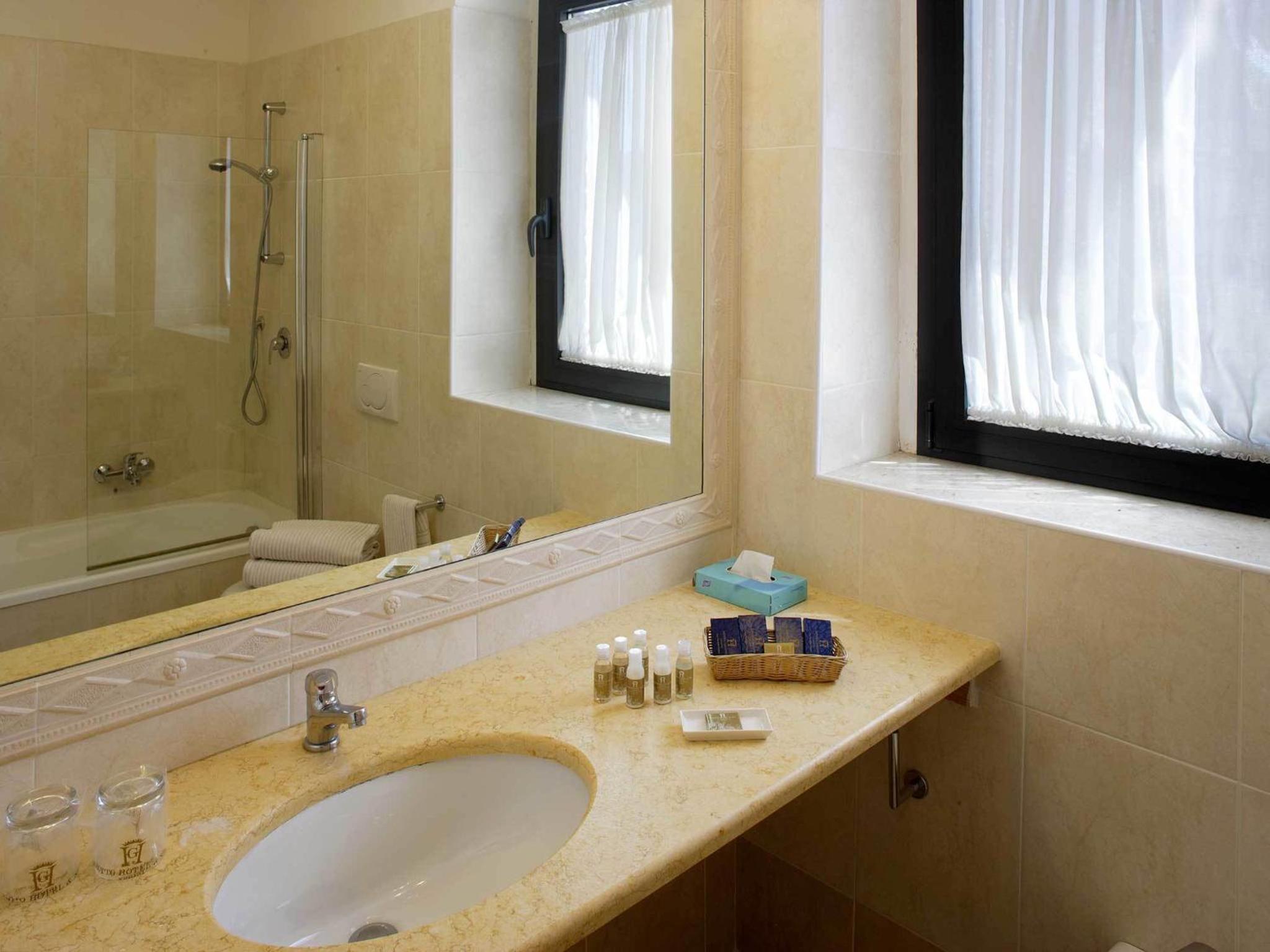 Standard Double or Twin Room with Valley View - Photo 3