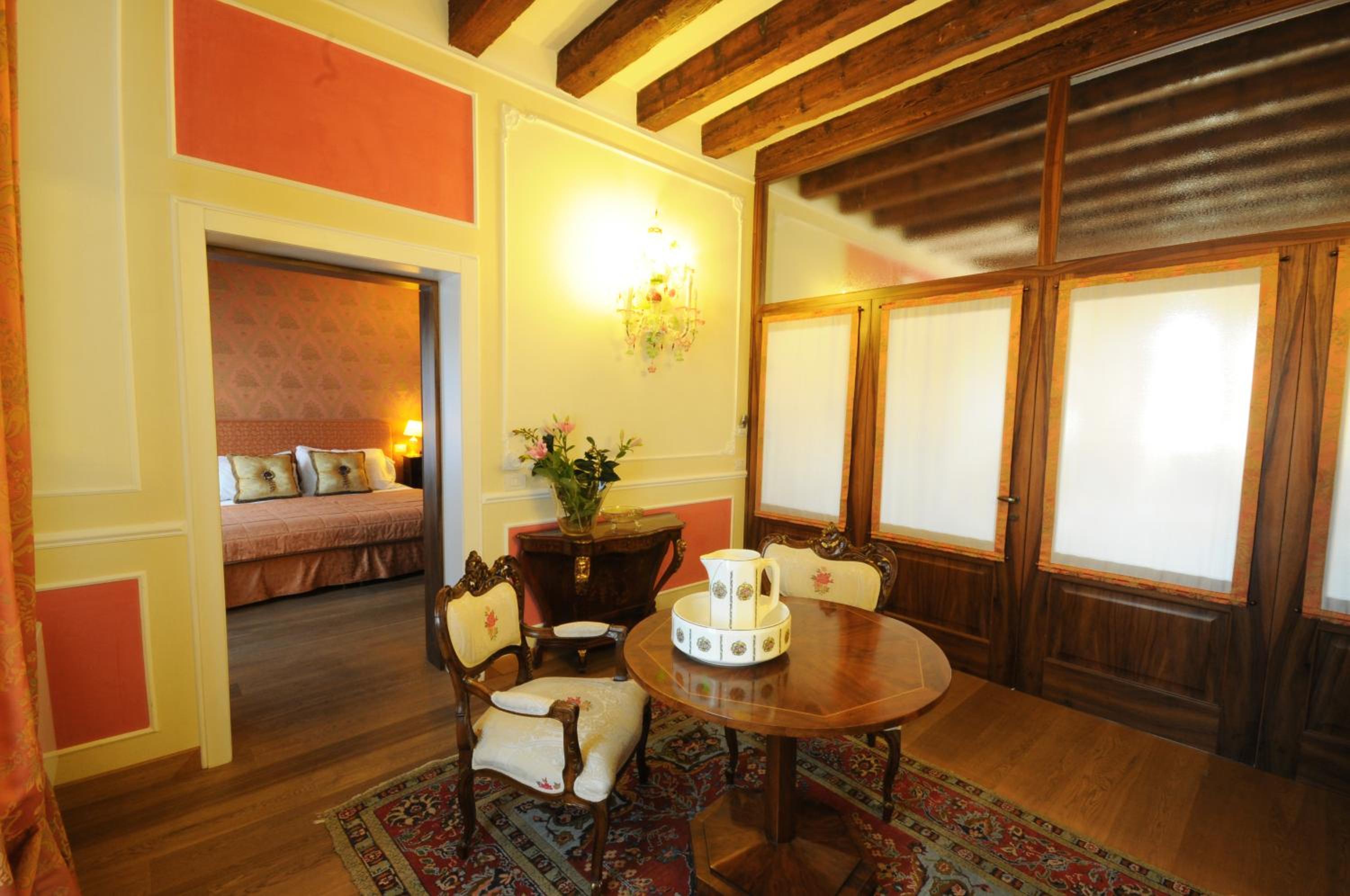 Suite photo 2