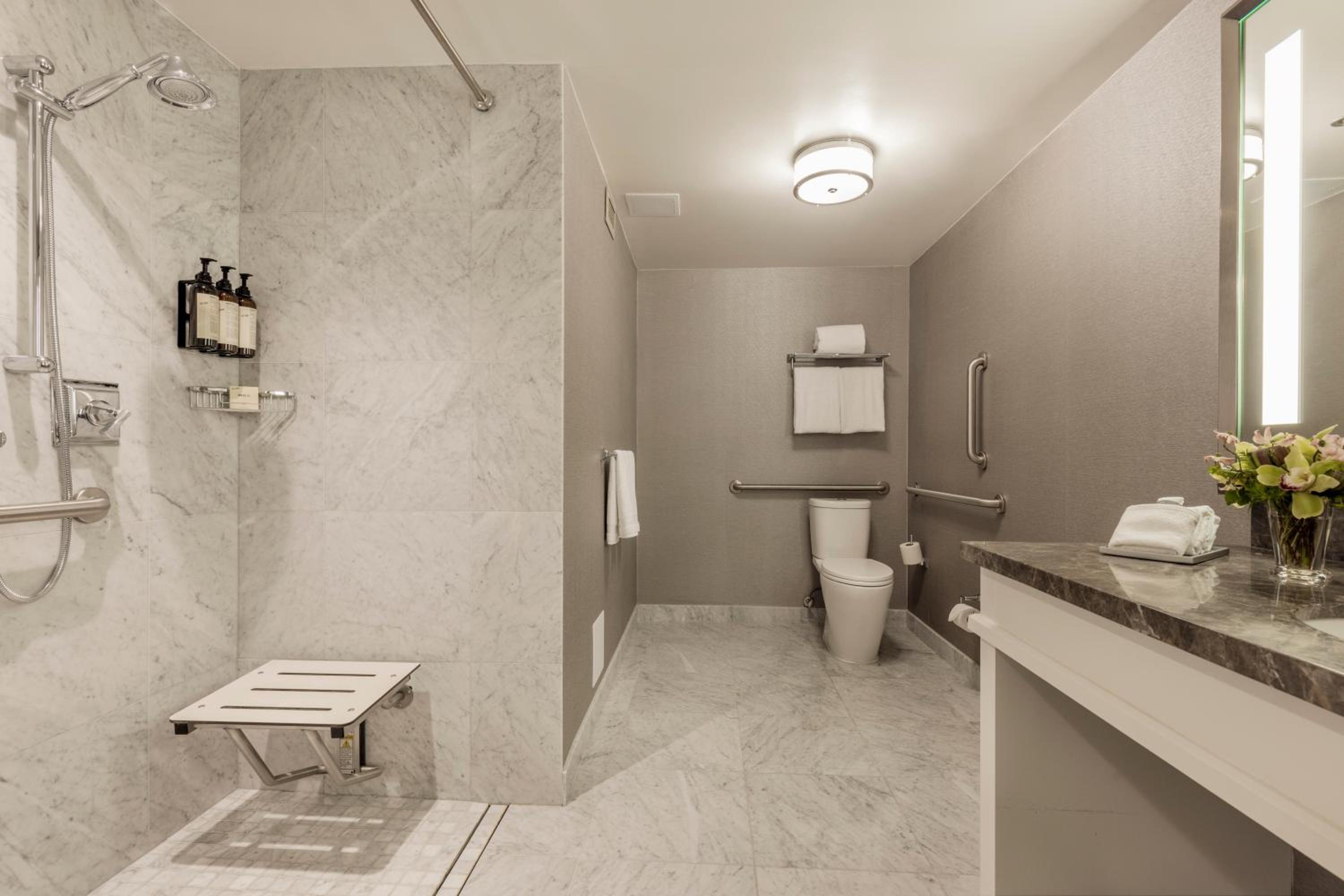 Signature Room With Two Double Beds And Roll-In Shower - Mobility/Hearing Accessible