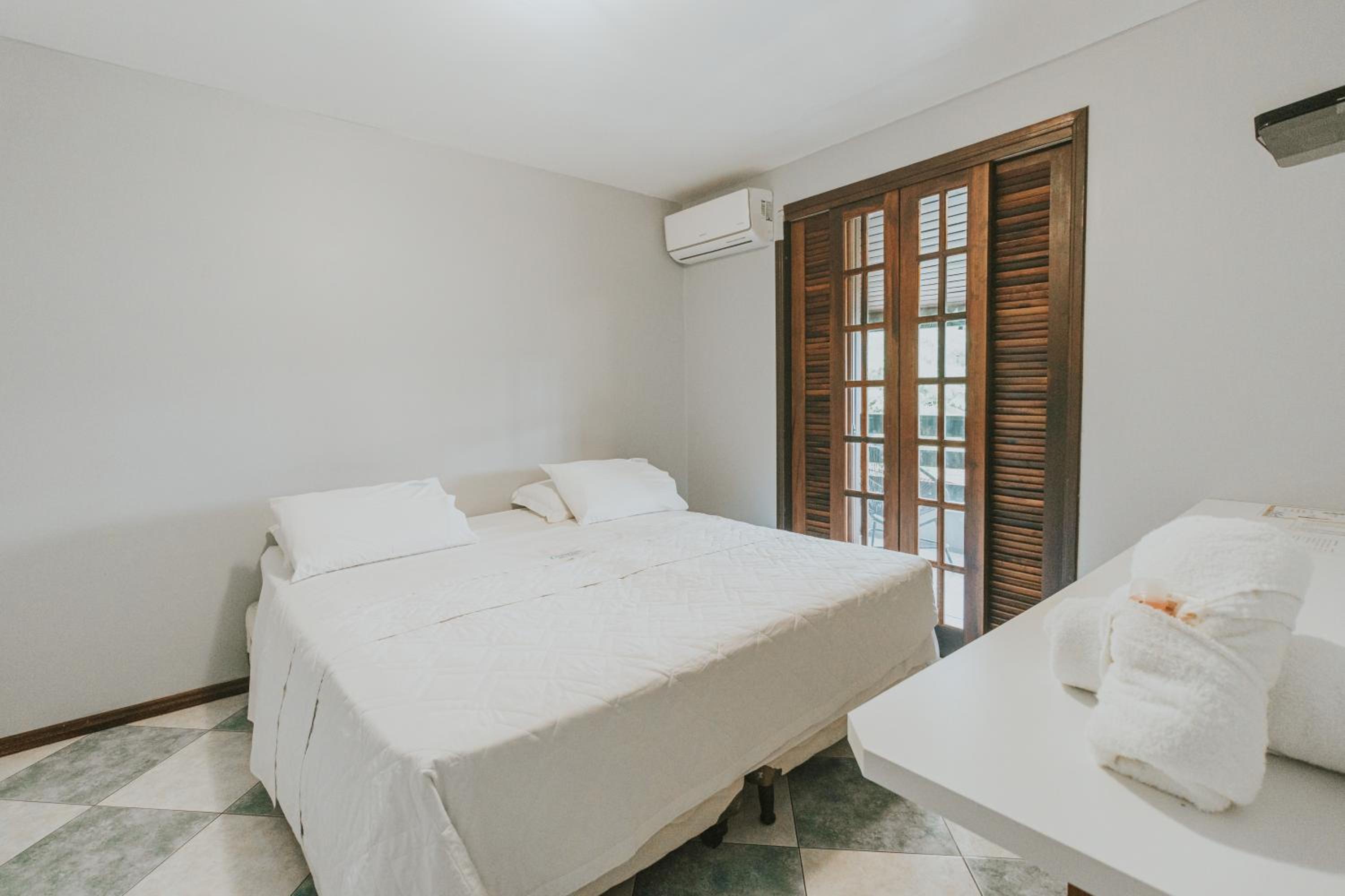 Large Double Room photo 2