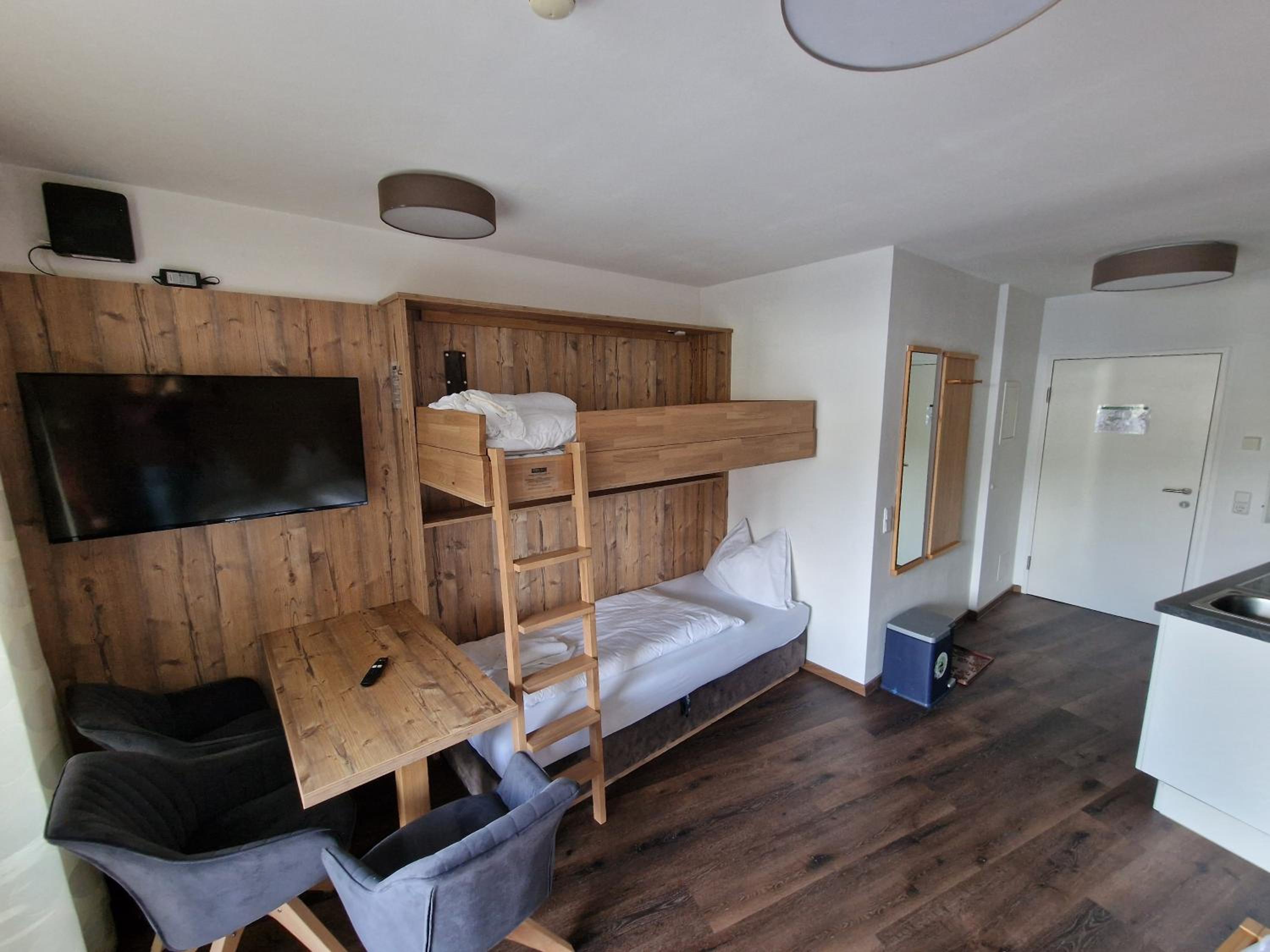 Studio Apartment photo 1