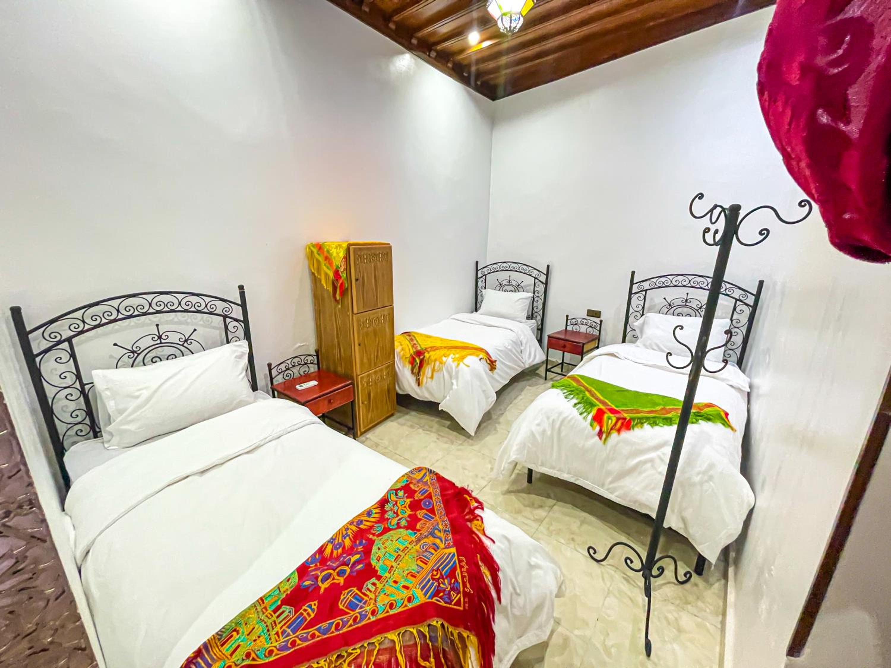 Standard Triple Room - Photo 5