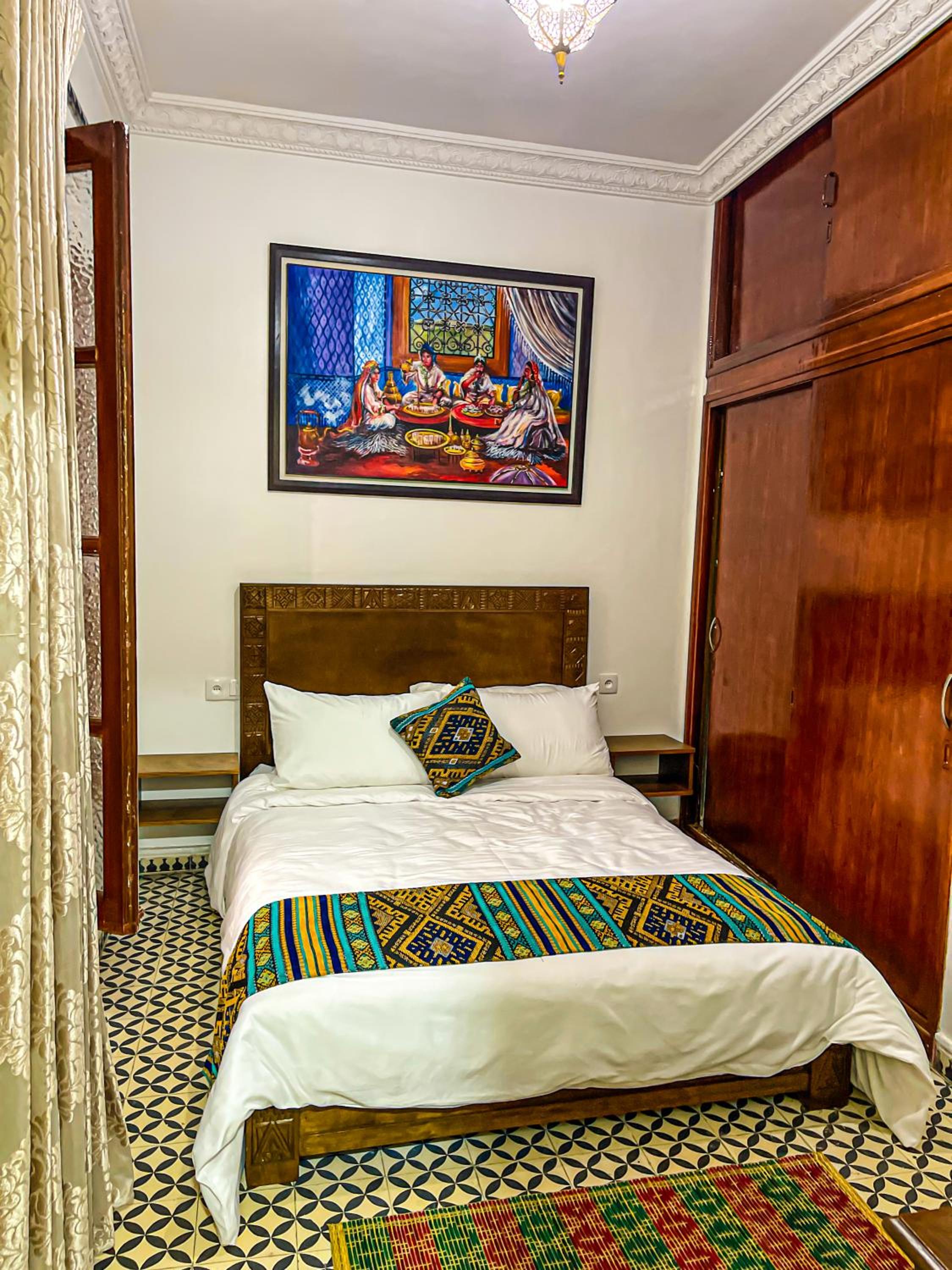Double Room with Private Bathroom - Photo 6