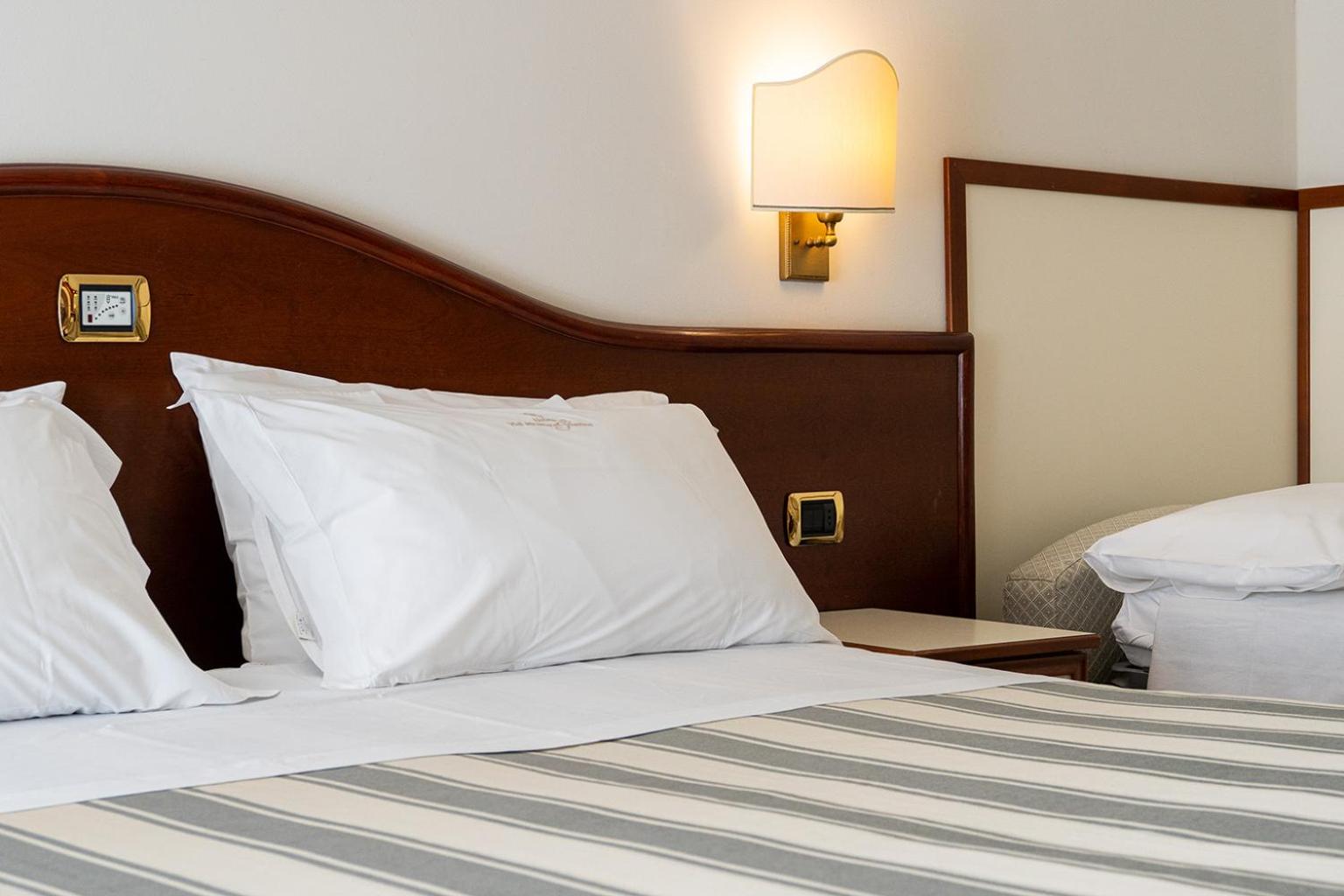 Triple Room with Lateral Sea View  - Photo 21