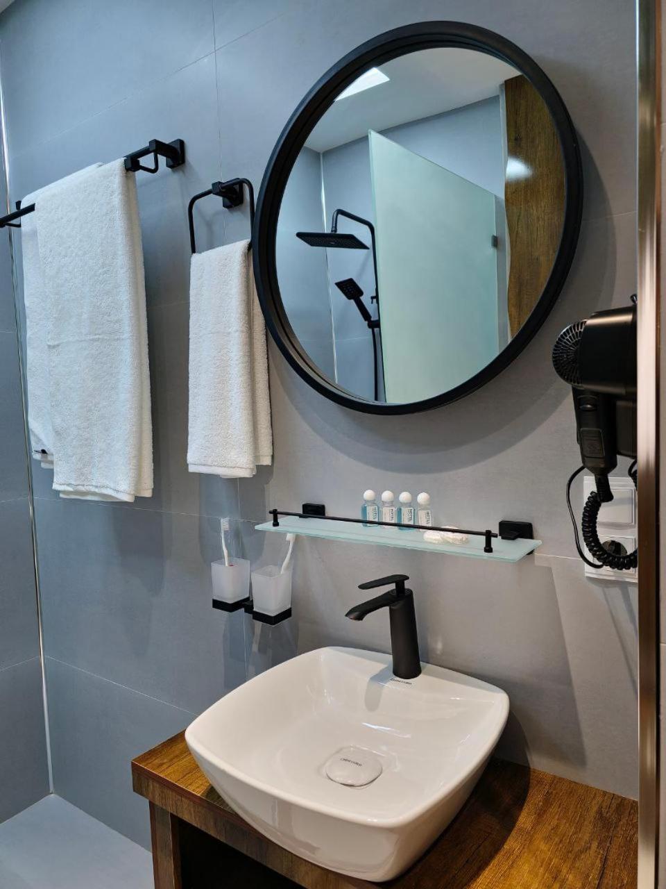 Deluxe Twin Room photo 3