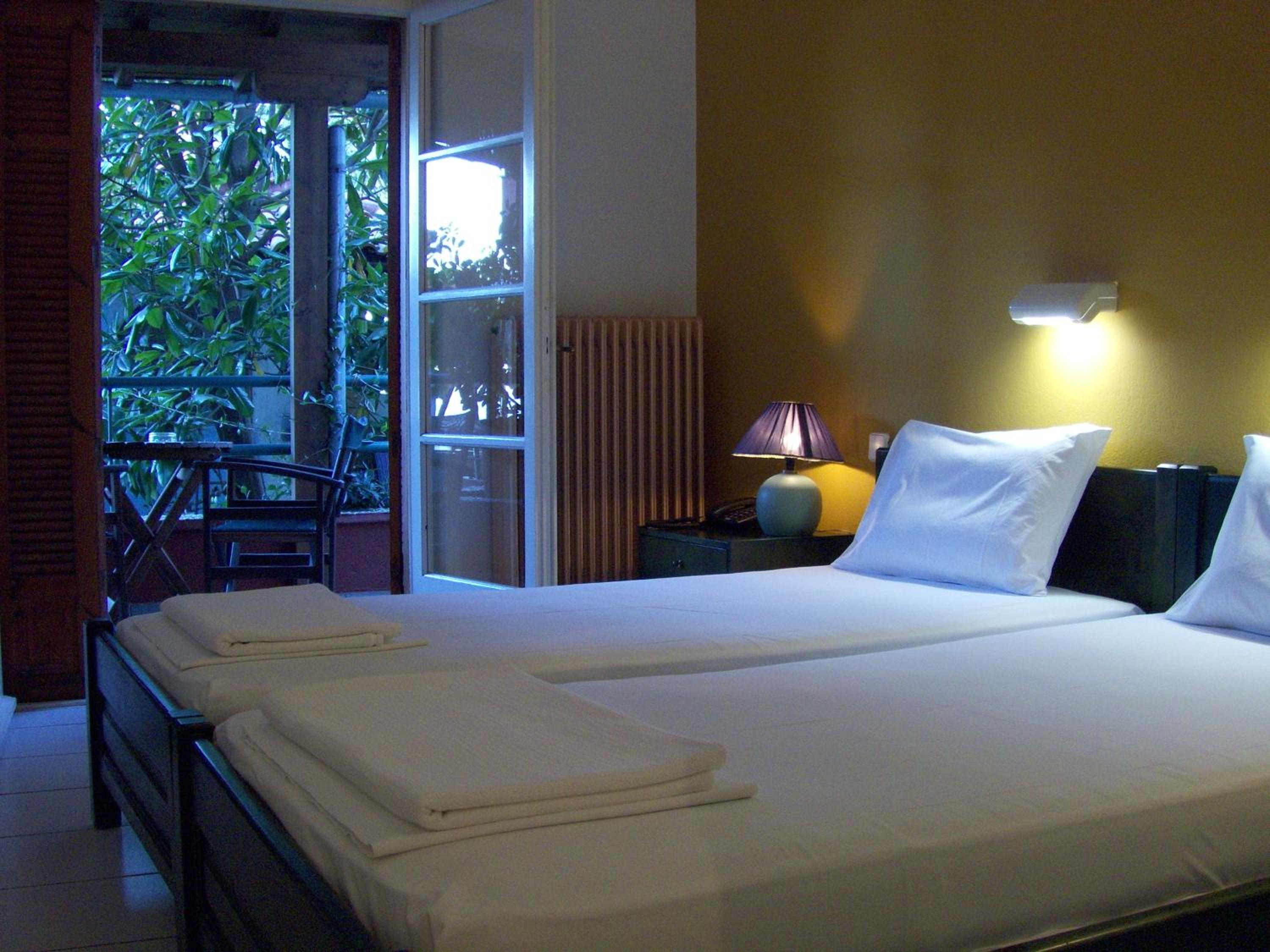 Standard Double or Twin Room photo 2