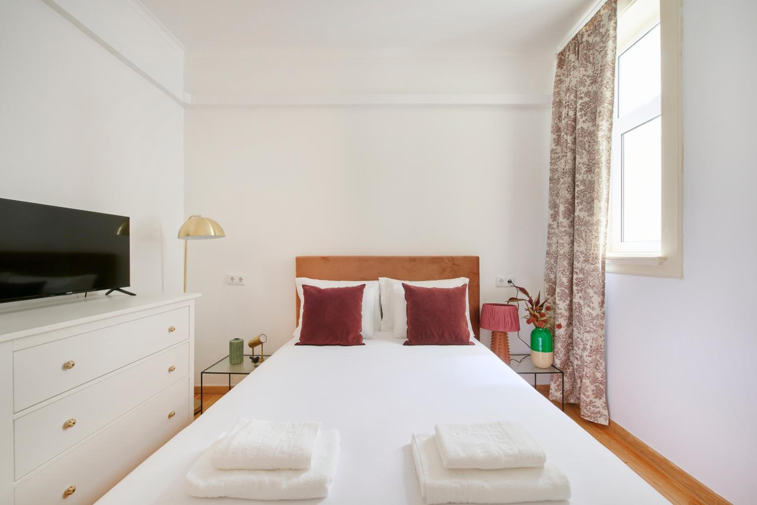 Small Double Room - Photo 2