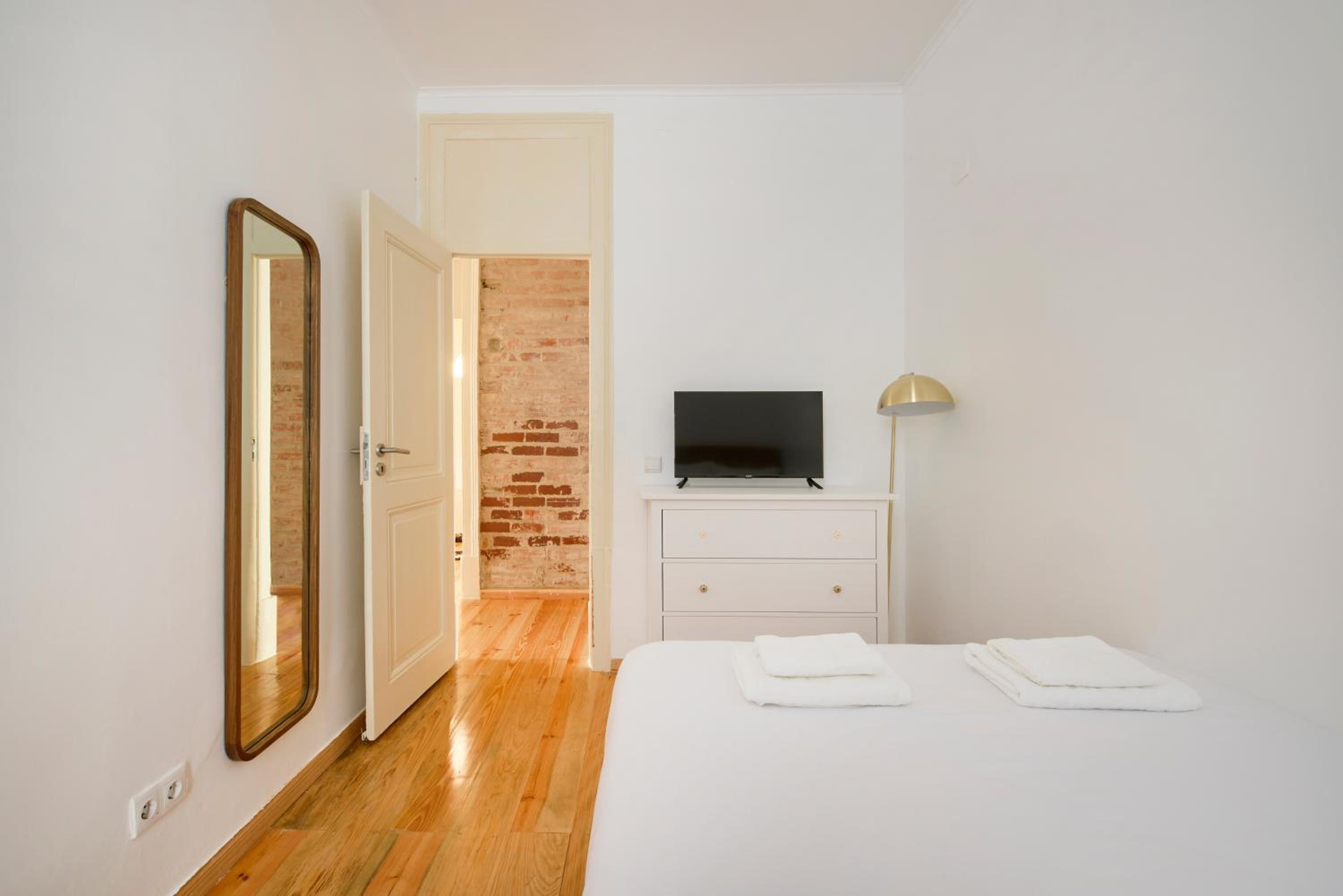 Standard Double Room with Shared Bathroom photo 3