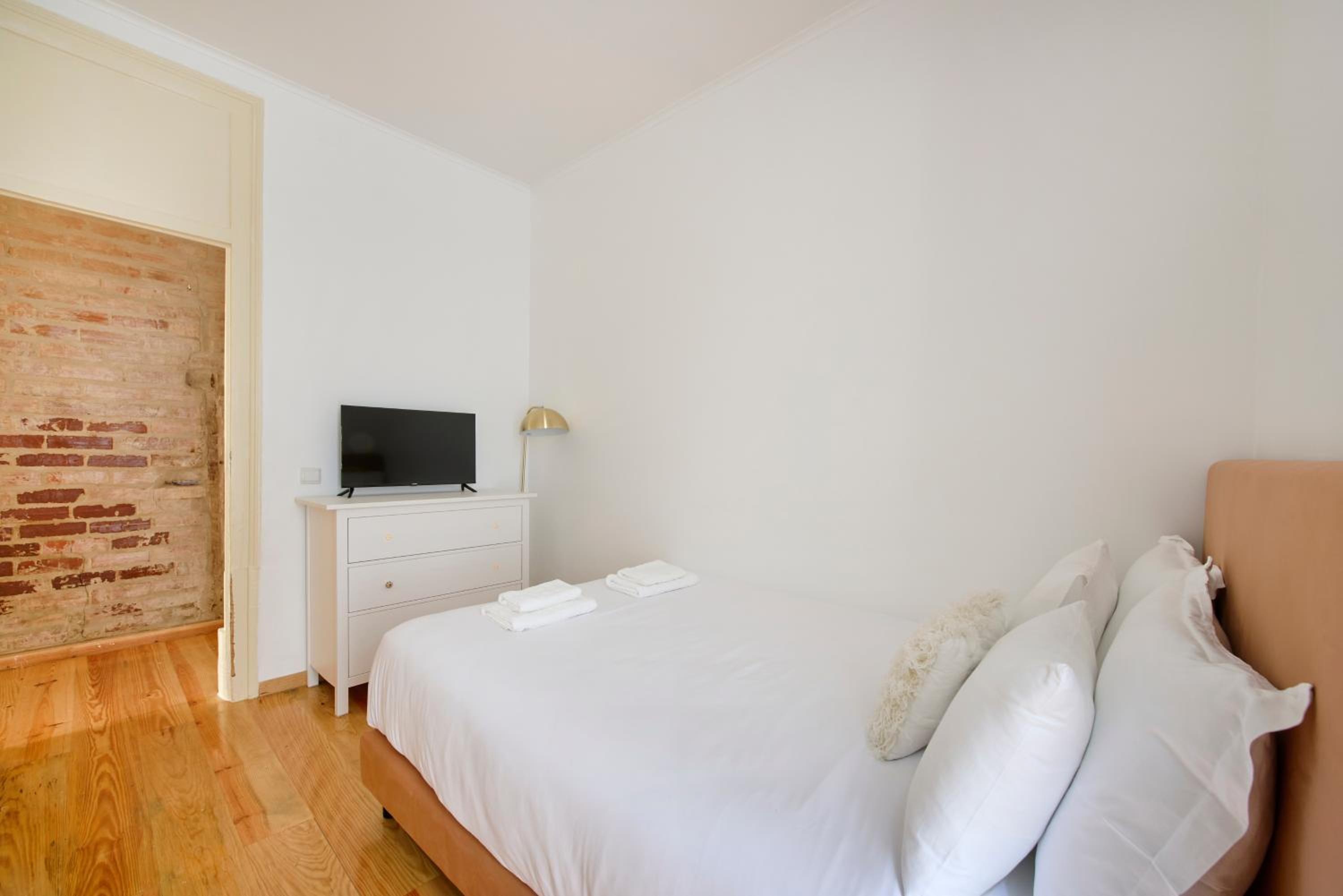 Standard Double Room with Shared Bathroom photo 2