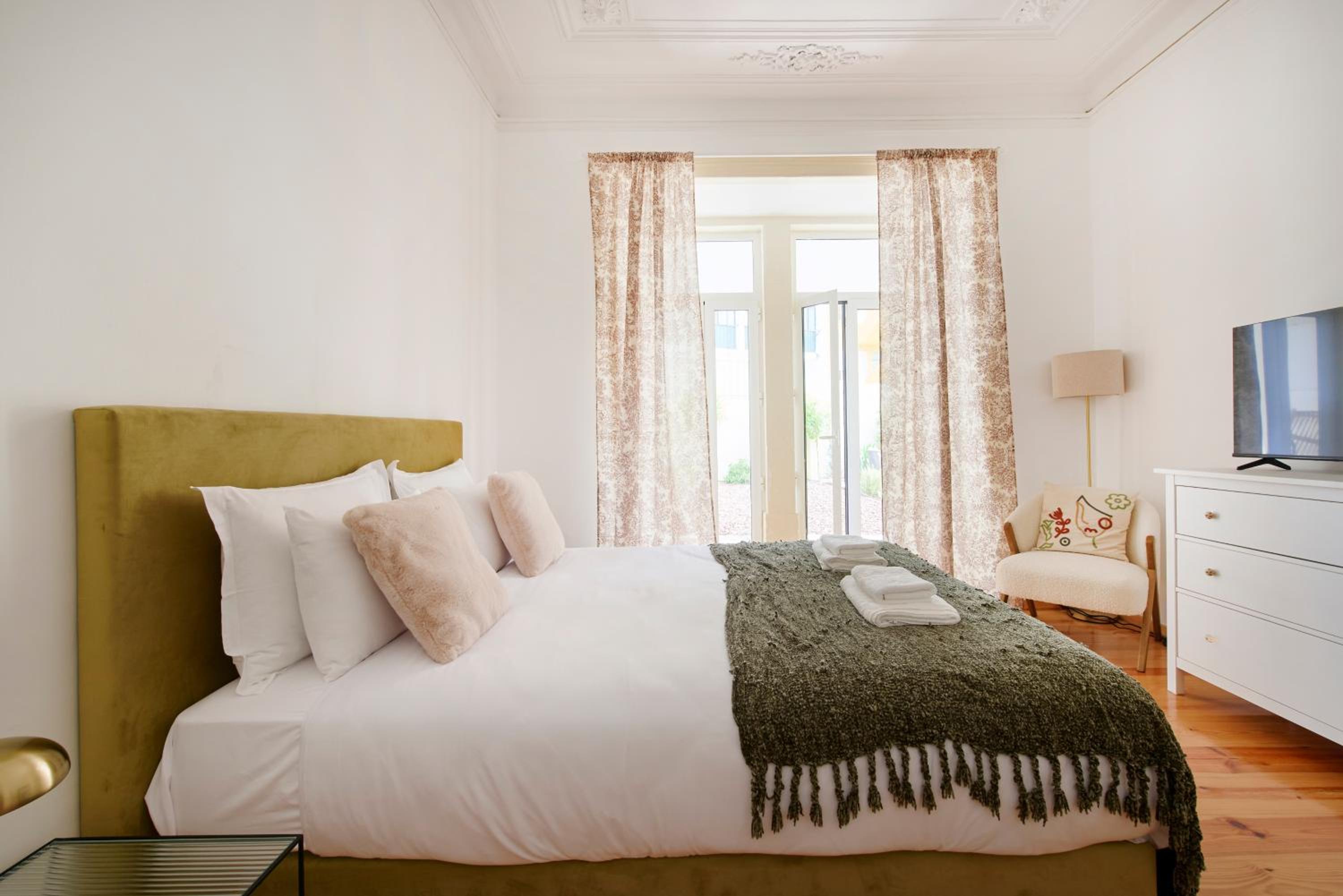 Triple Room with Garden View - Photo 5