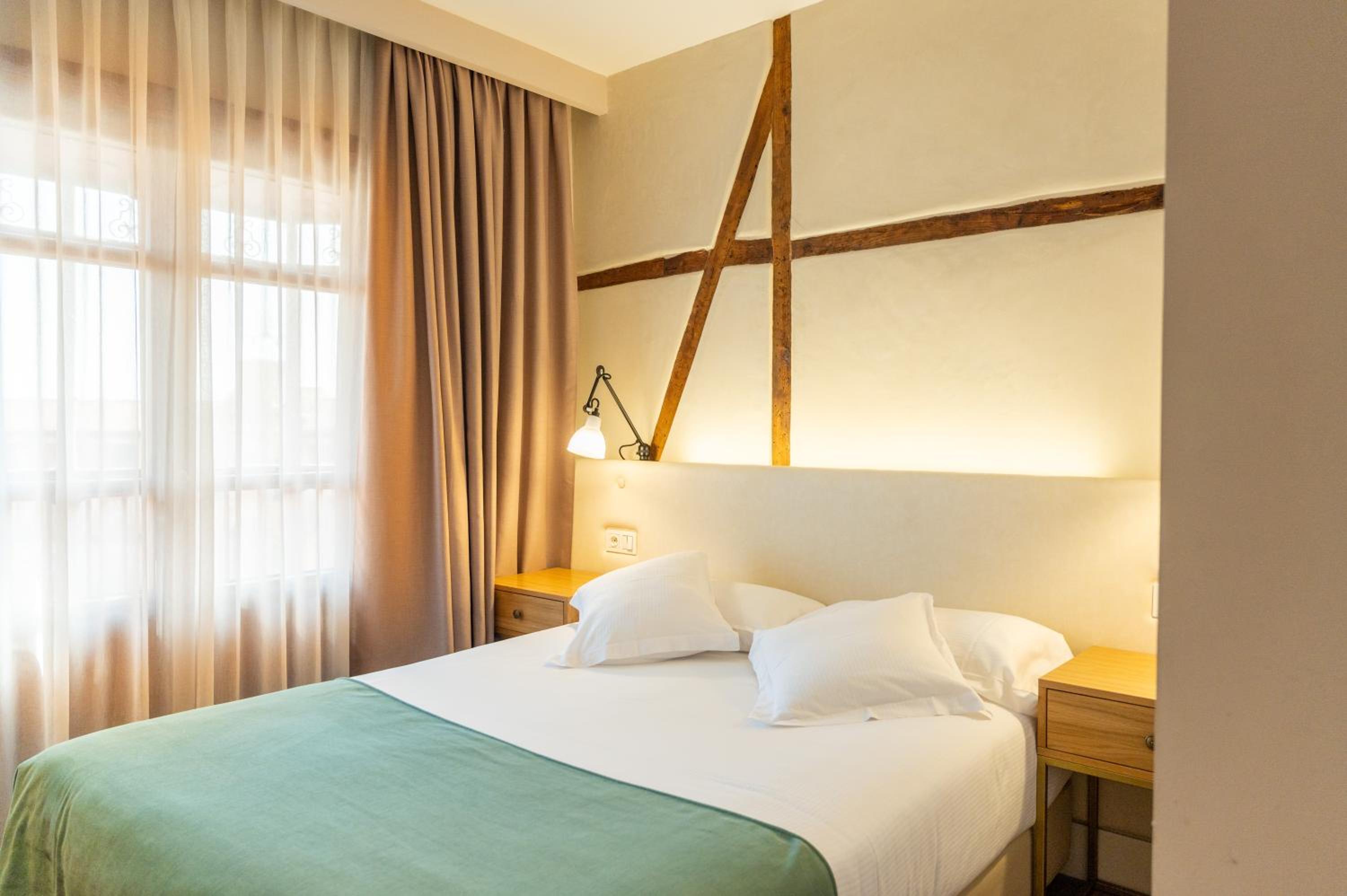 Double Room - Photo 1