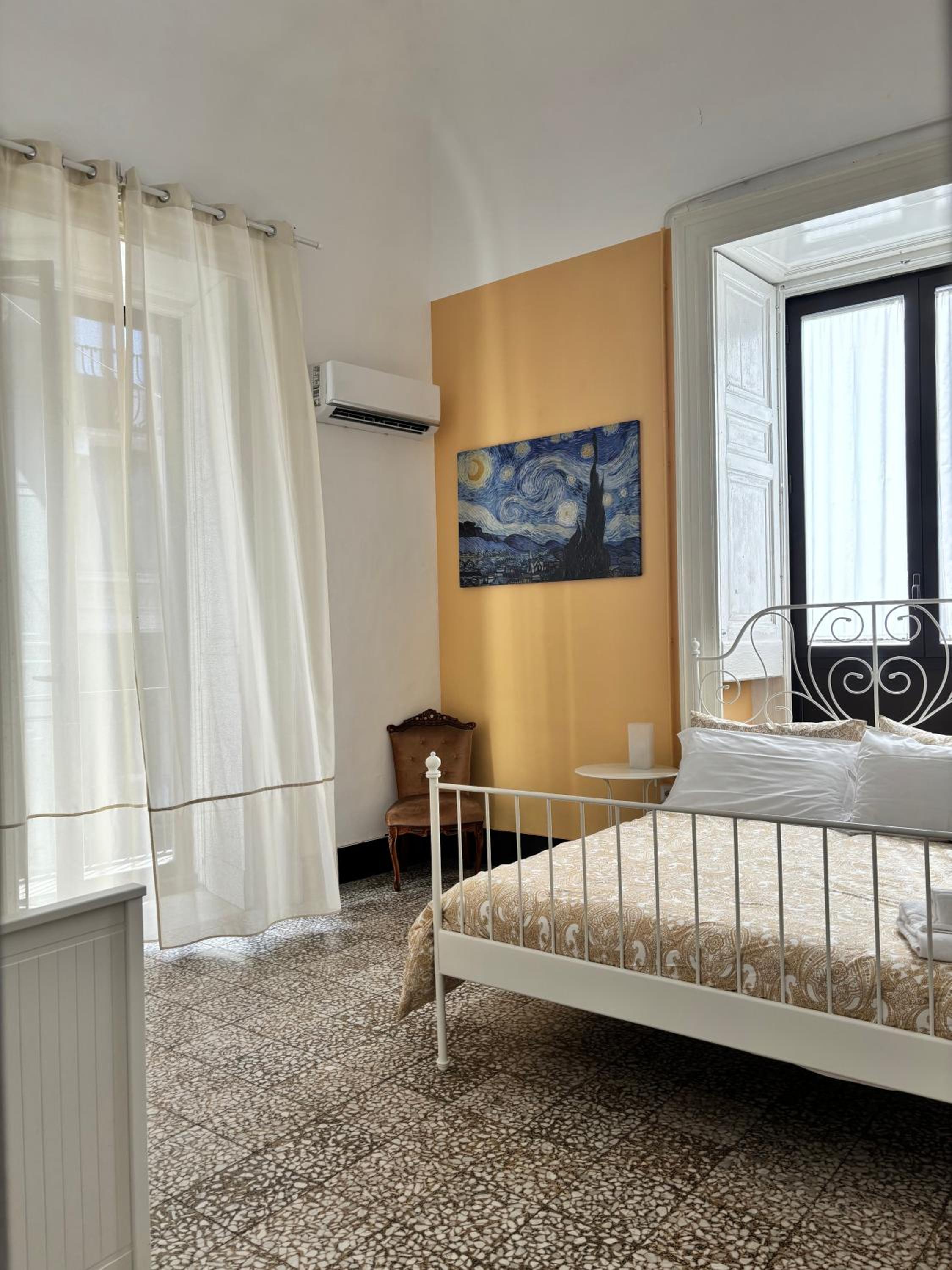 Quadruple Room with Private External Bathroom - Photo 3
