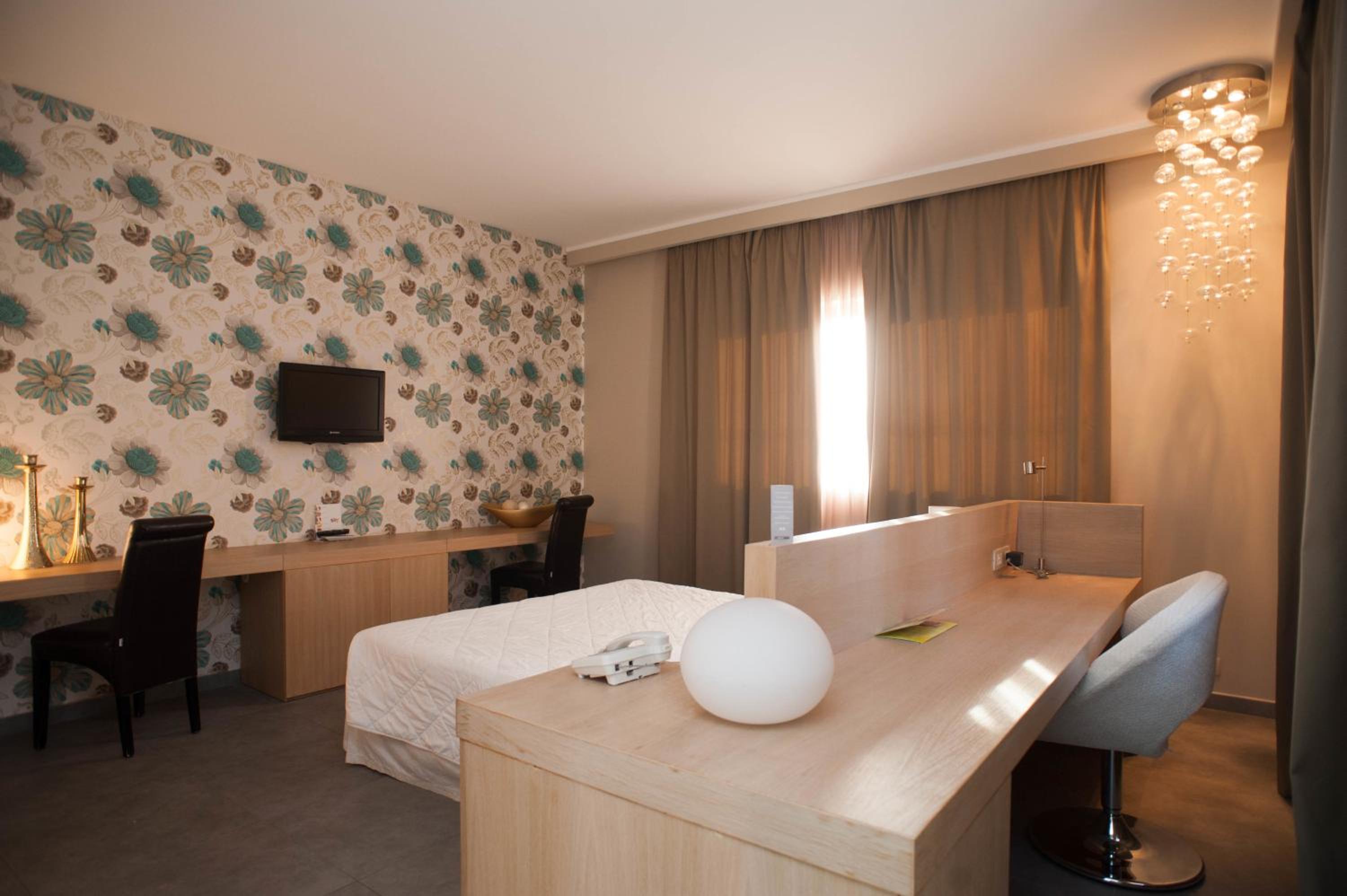 Double or Twin Room - Photo 1