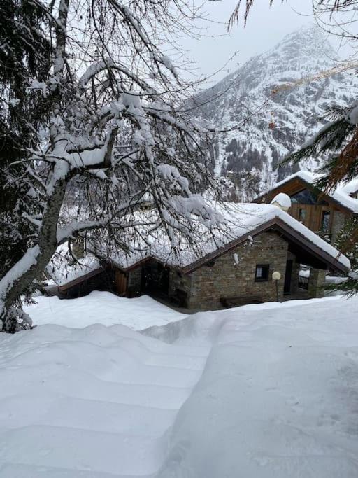 Three-Bedroom Chalet photo 2
