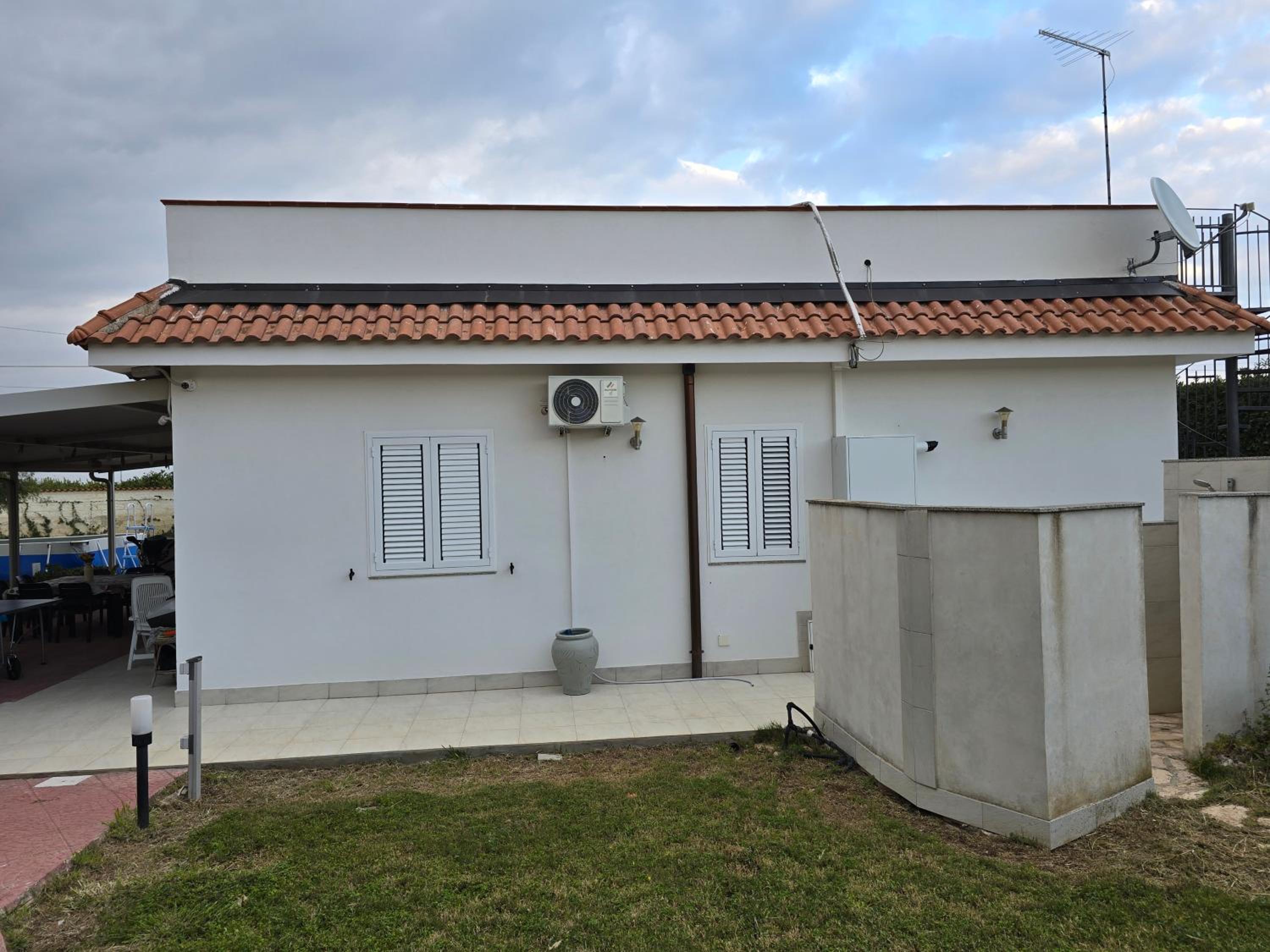 Villa photo 3