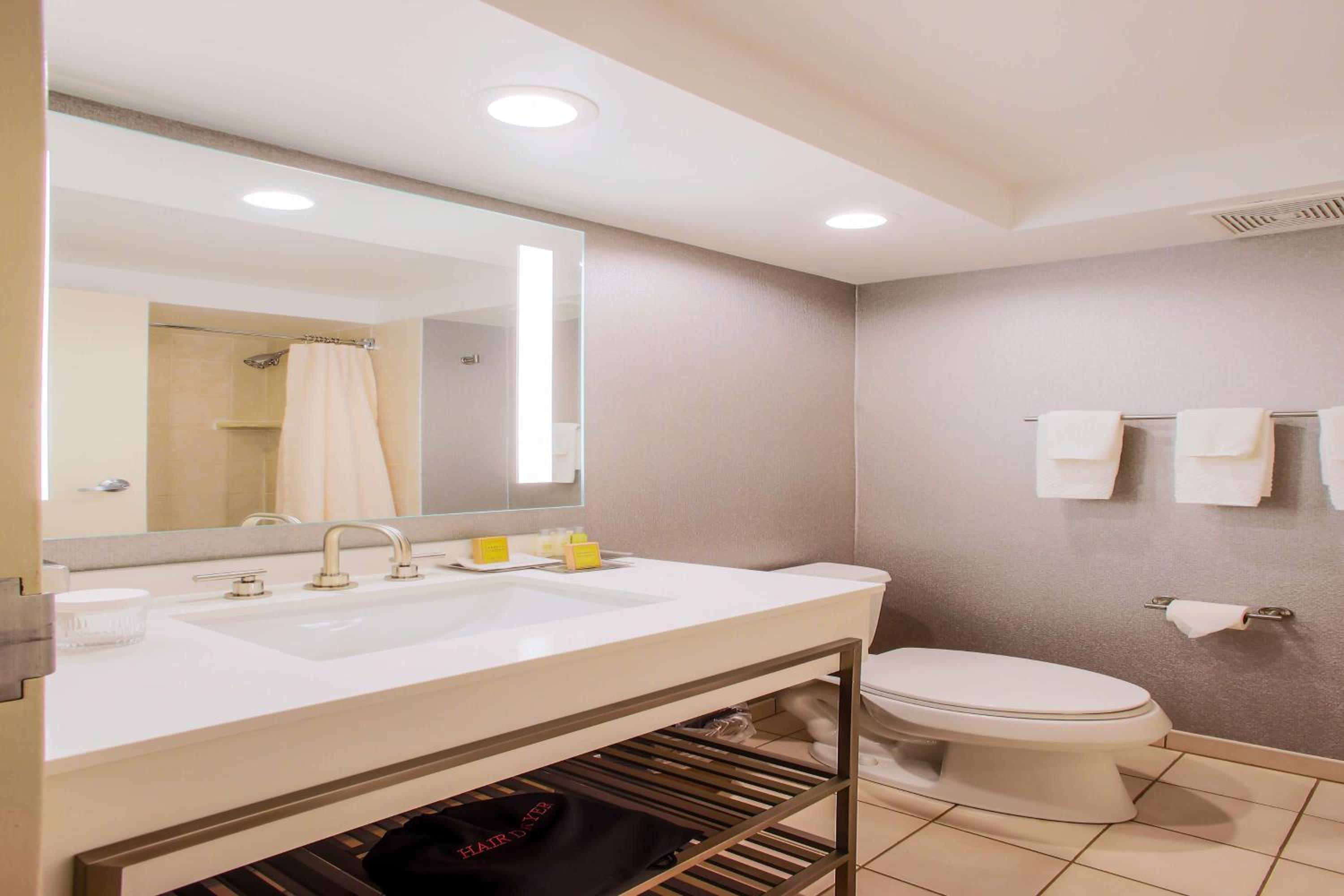 Double Room with Two Double Beds - Photo 3