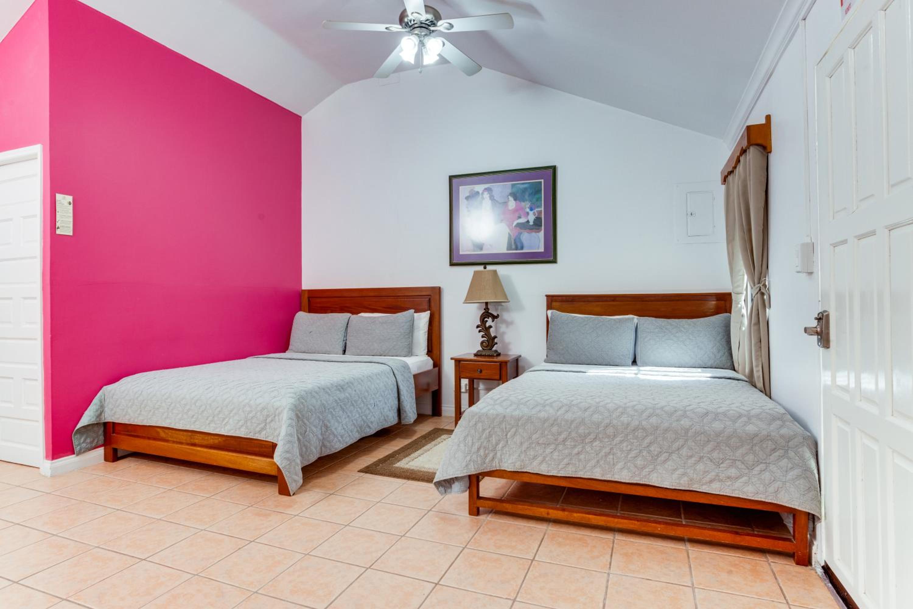Standard Room Two Beds photo 1