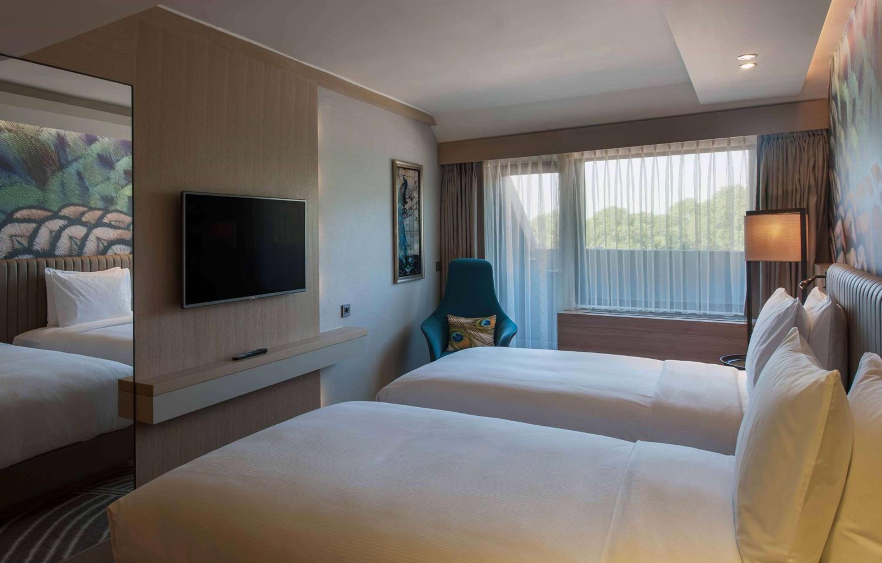 Deluxe Twin Room with Balcony