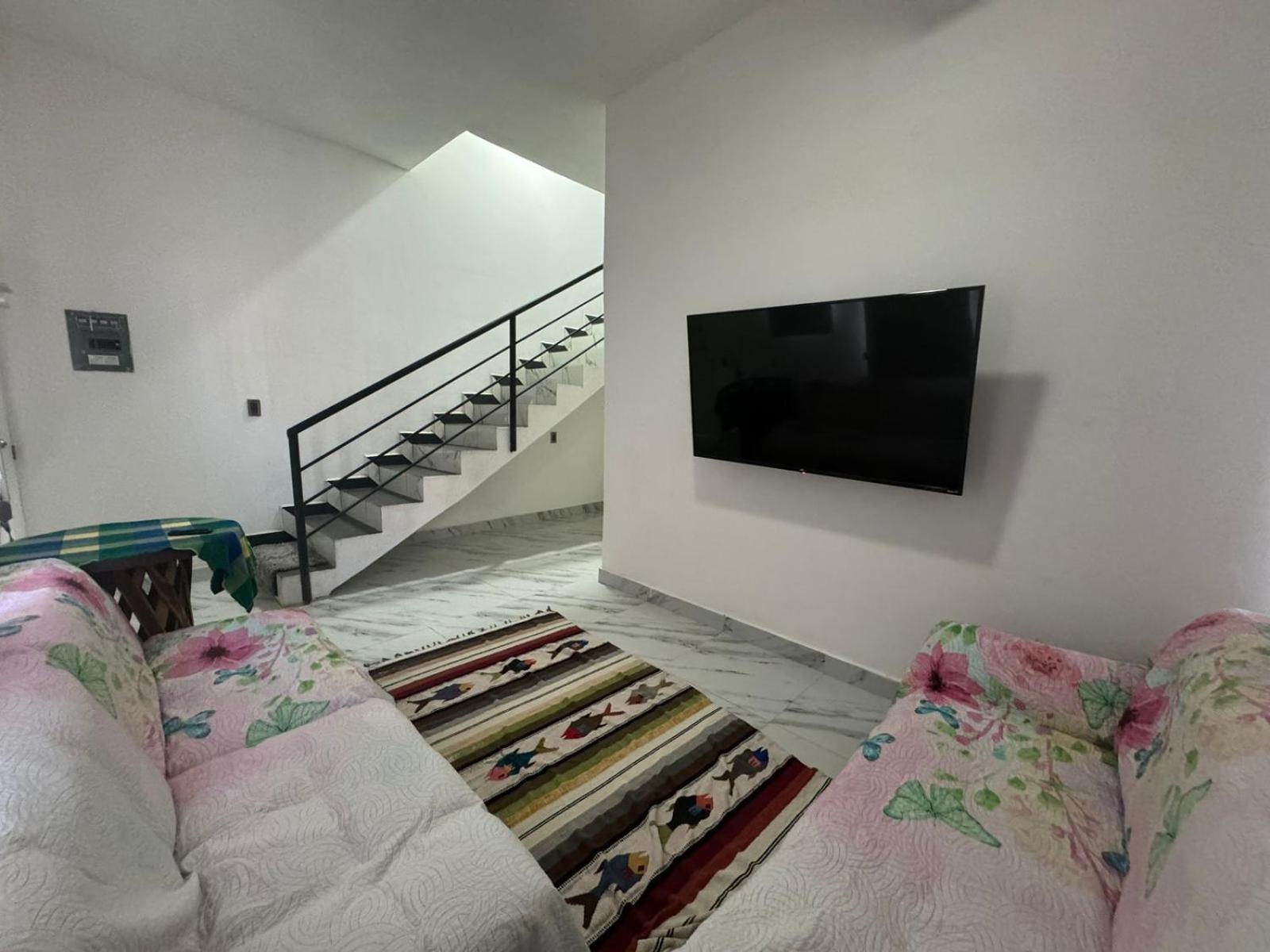 Two-Bedroom House photo 2