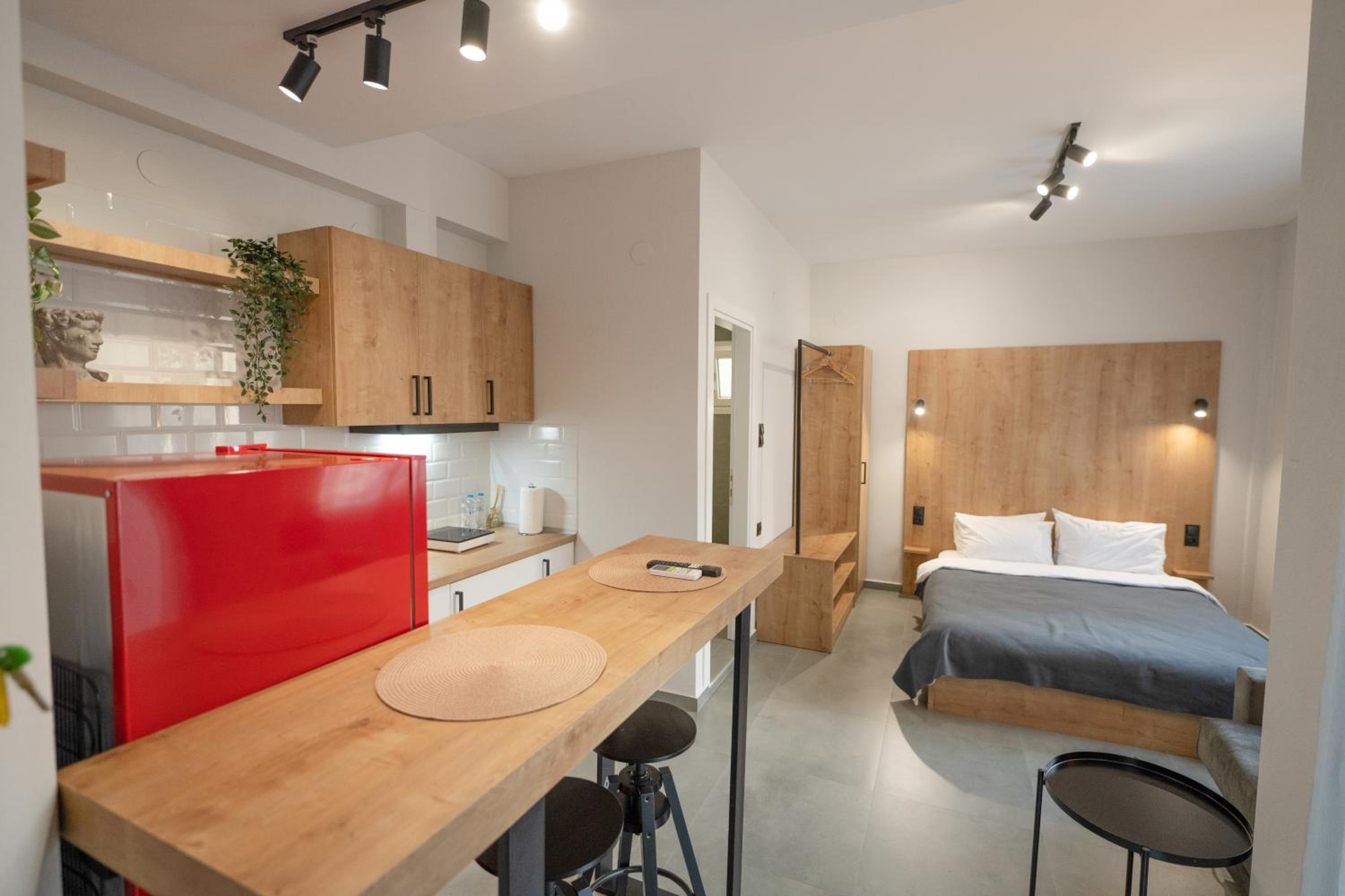 Apartment with Balcony photo 1