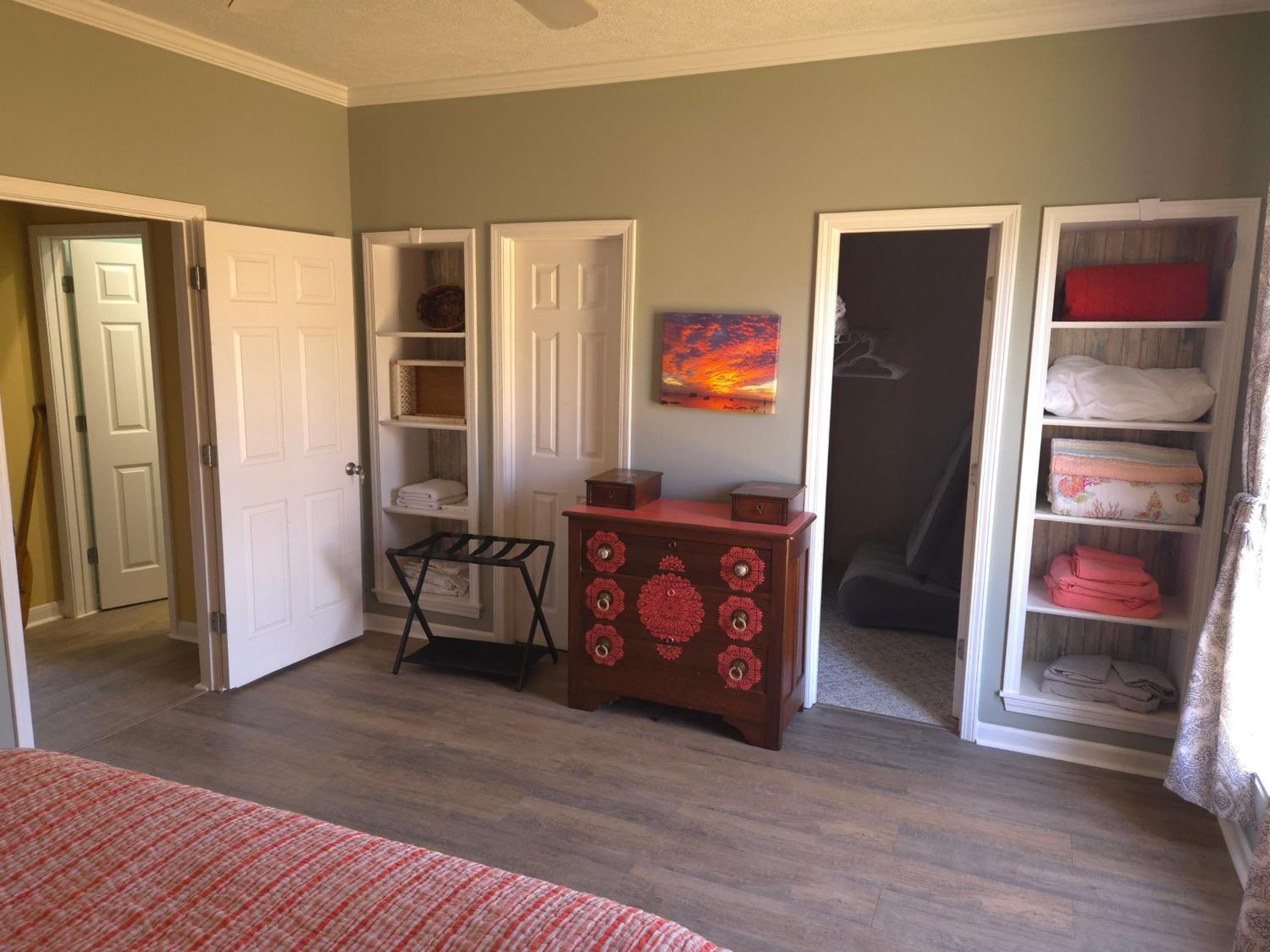 Two-Bedroom House - Photo 14