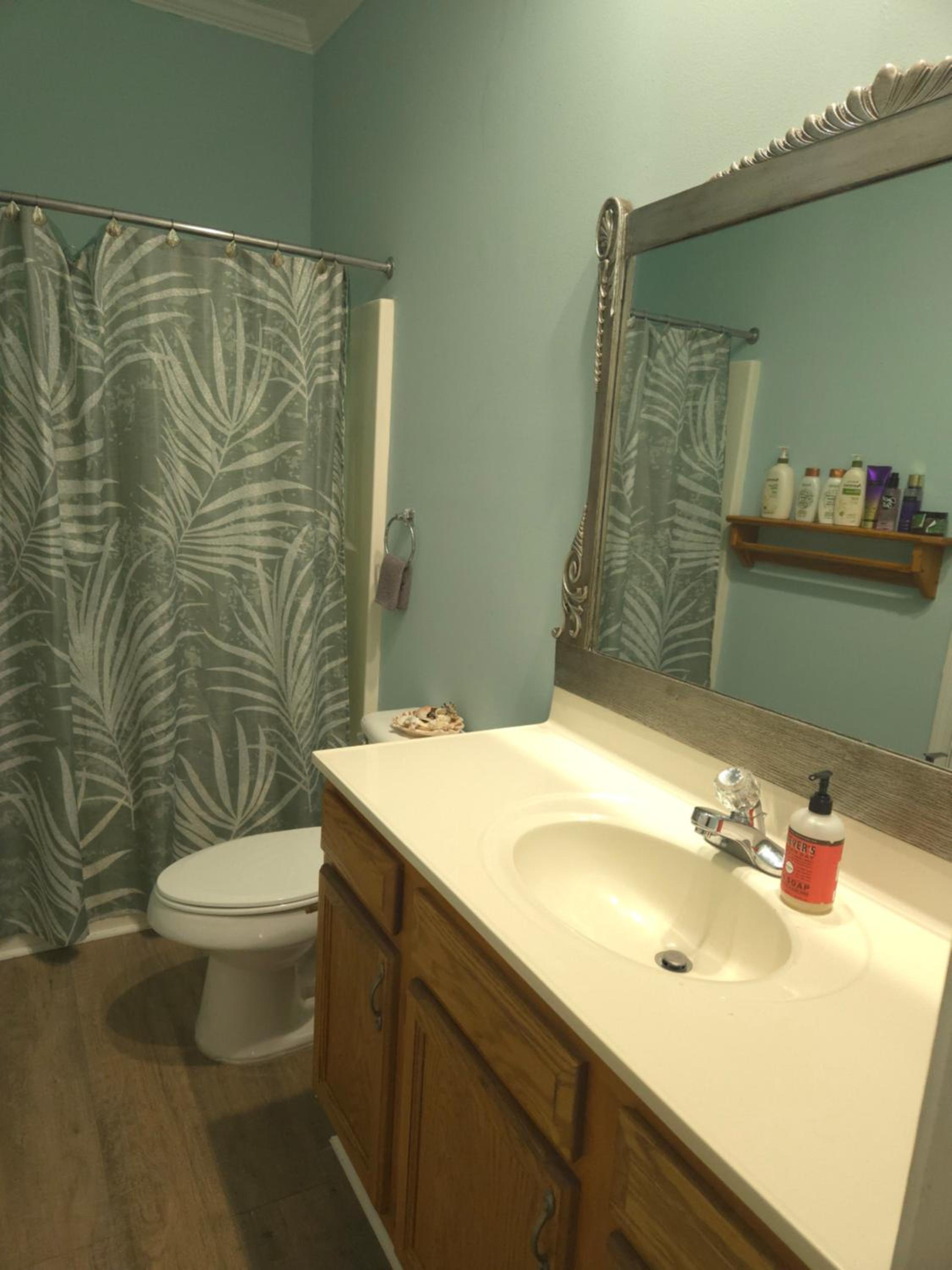 Two-Bedroom House - Photo 21