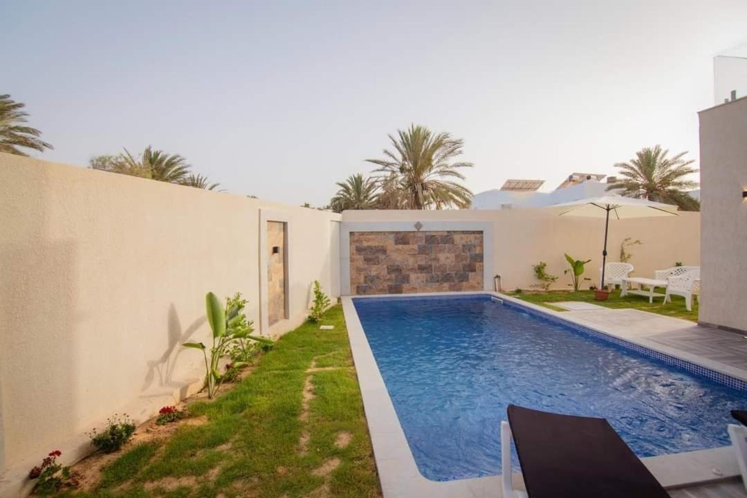 Villa photo 2