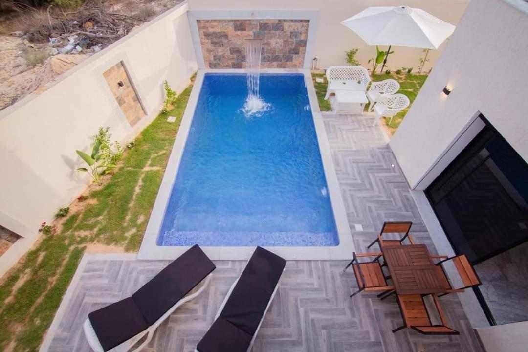 Villa photo 3