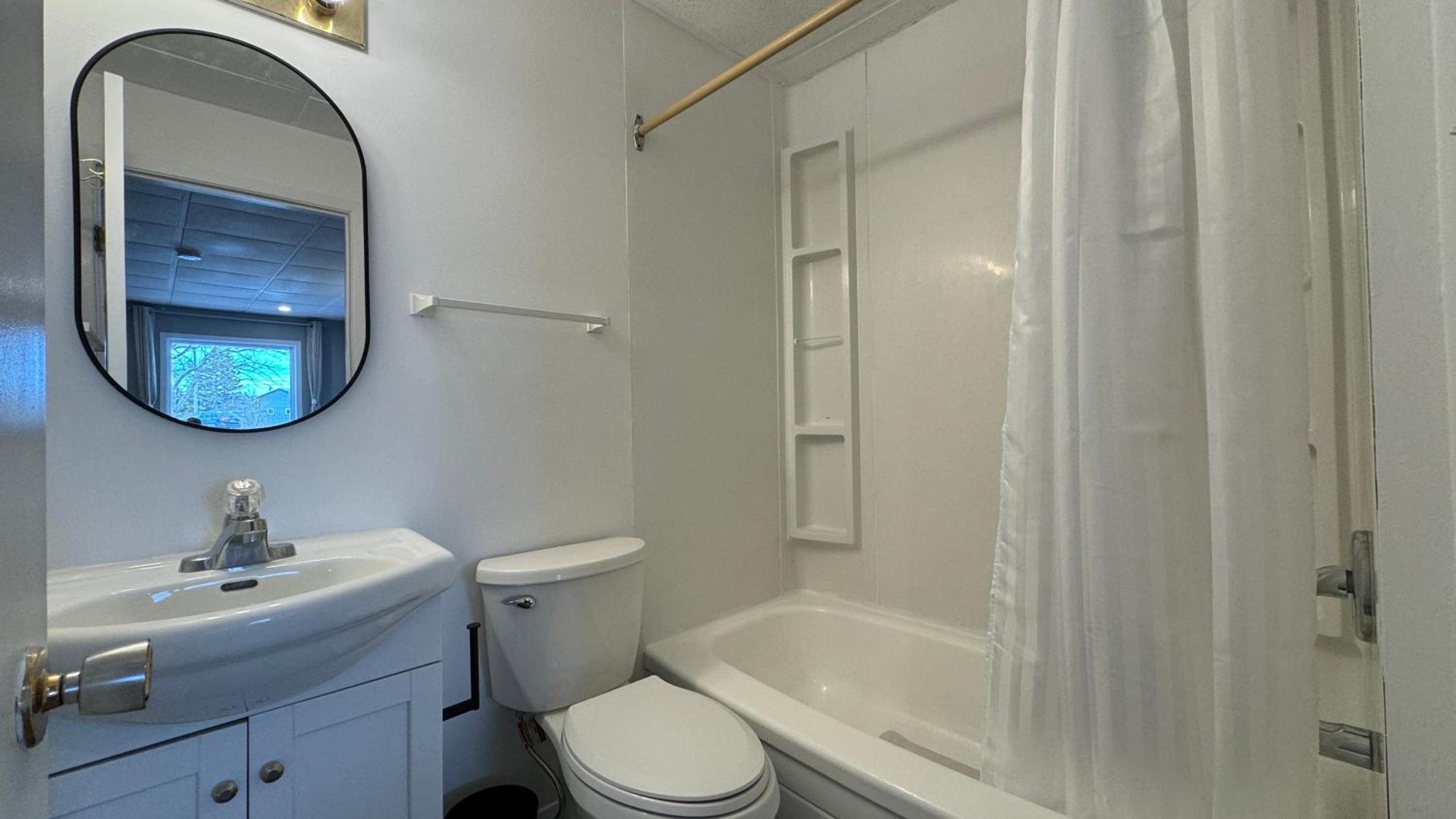 Large Twin Room photo 2