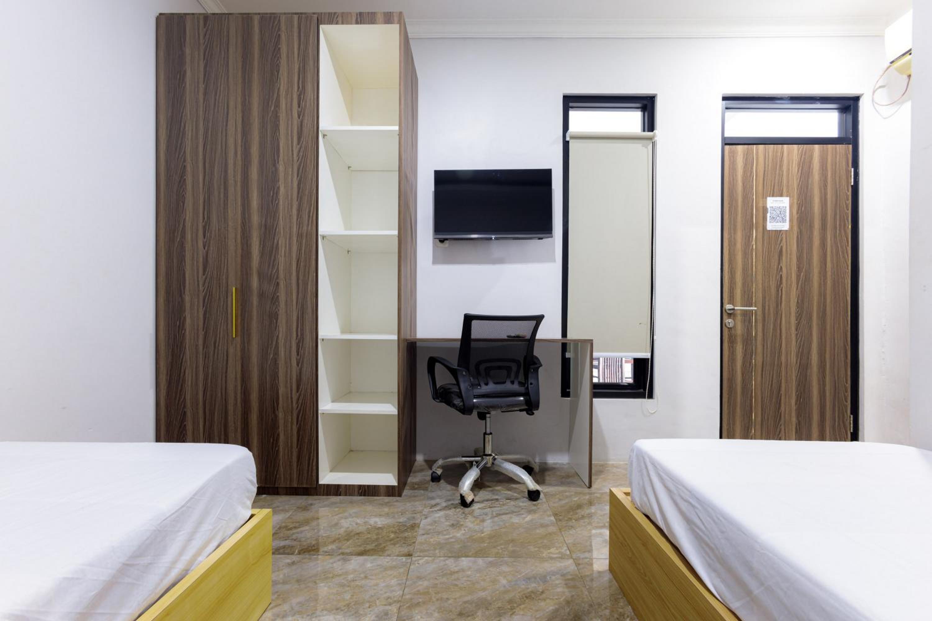 Deluxe Twin Room - Photo 1